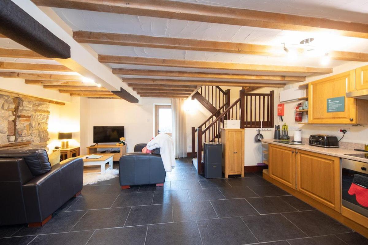 Lomas Cottage