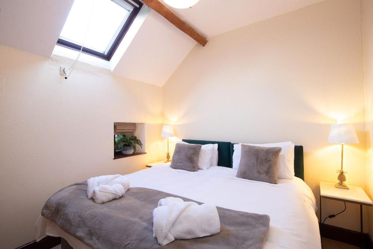 Lomas Cottage