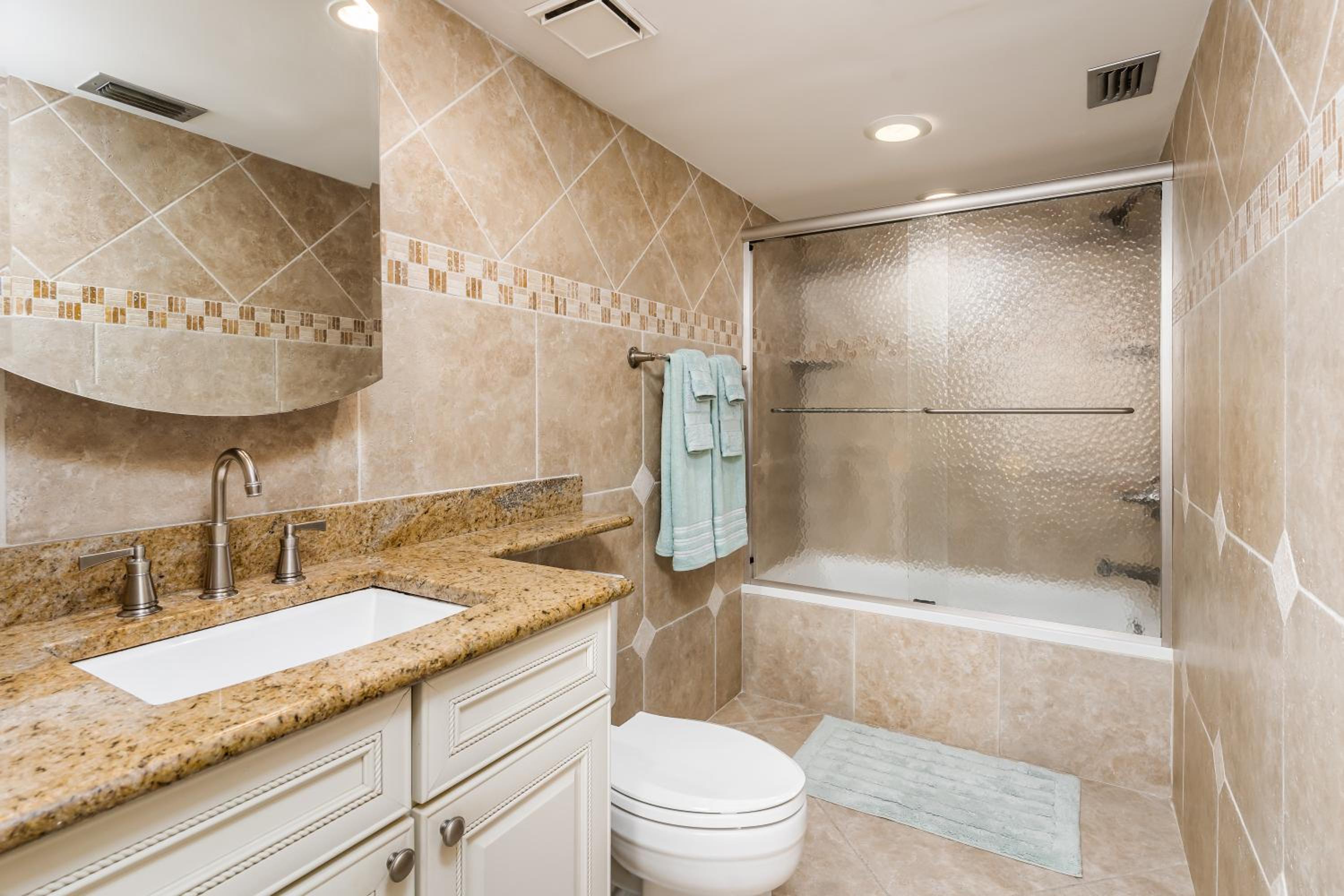 Charming 2 Bed South End Beachfront Condo at Popular Seawinds view 4