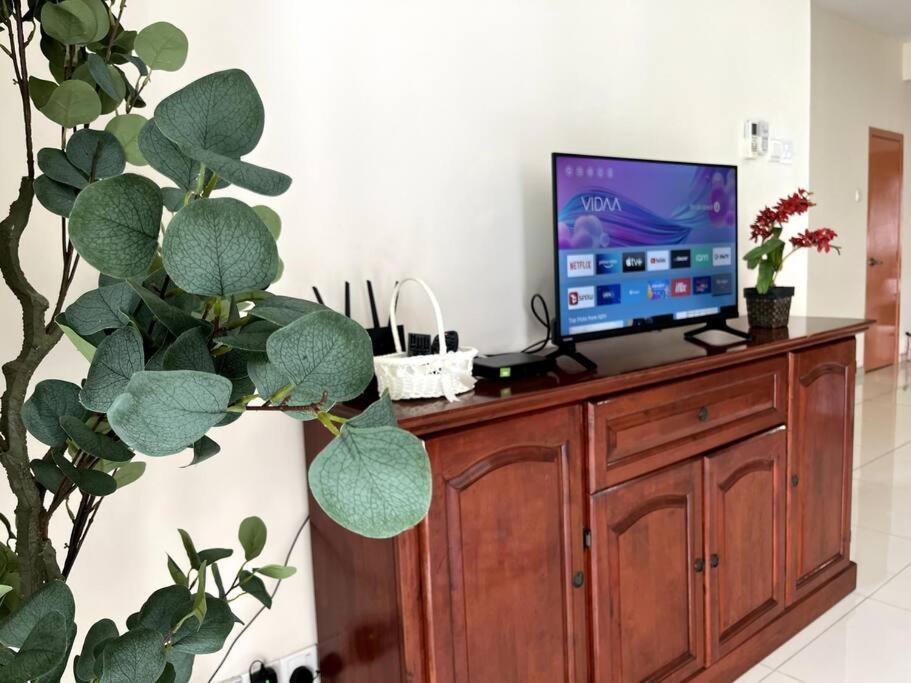 Homestay TTDI ADINA 710 Shah Alam,Sek 13,MSU,3Bedroooms photo 1