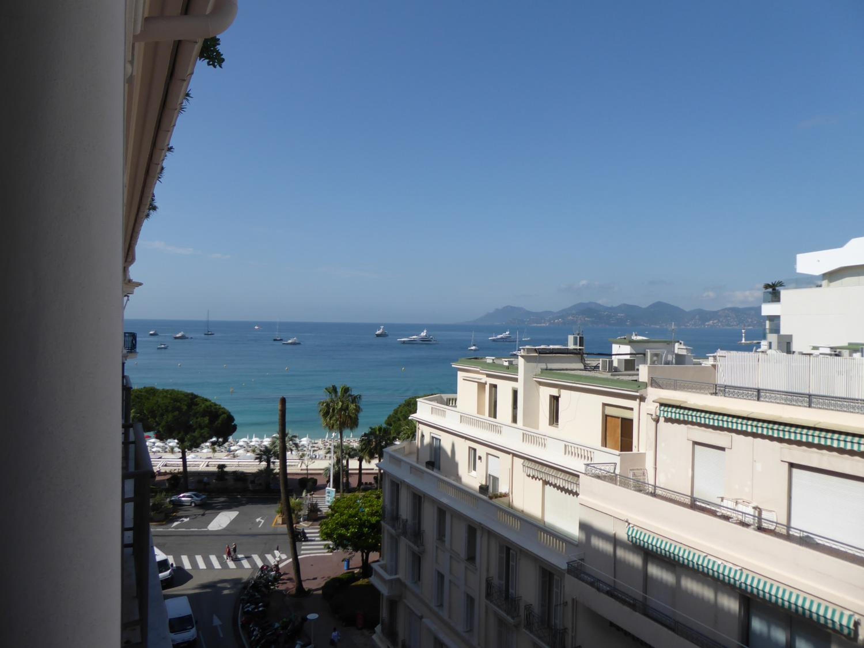 CROISETTE VUE MER LATERALE