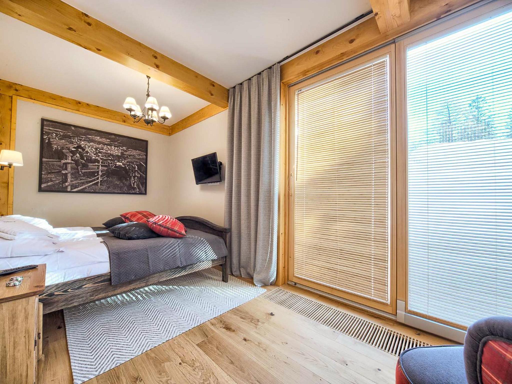 VisitZakopane - Coral Spa Apartment view 5