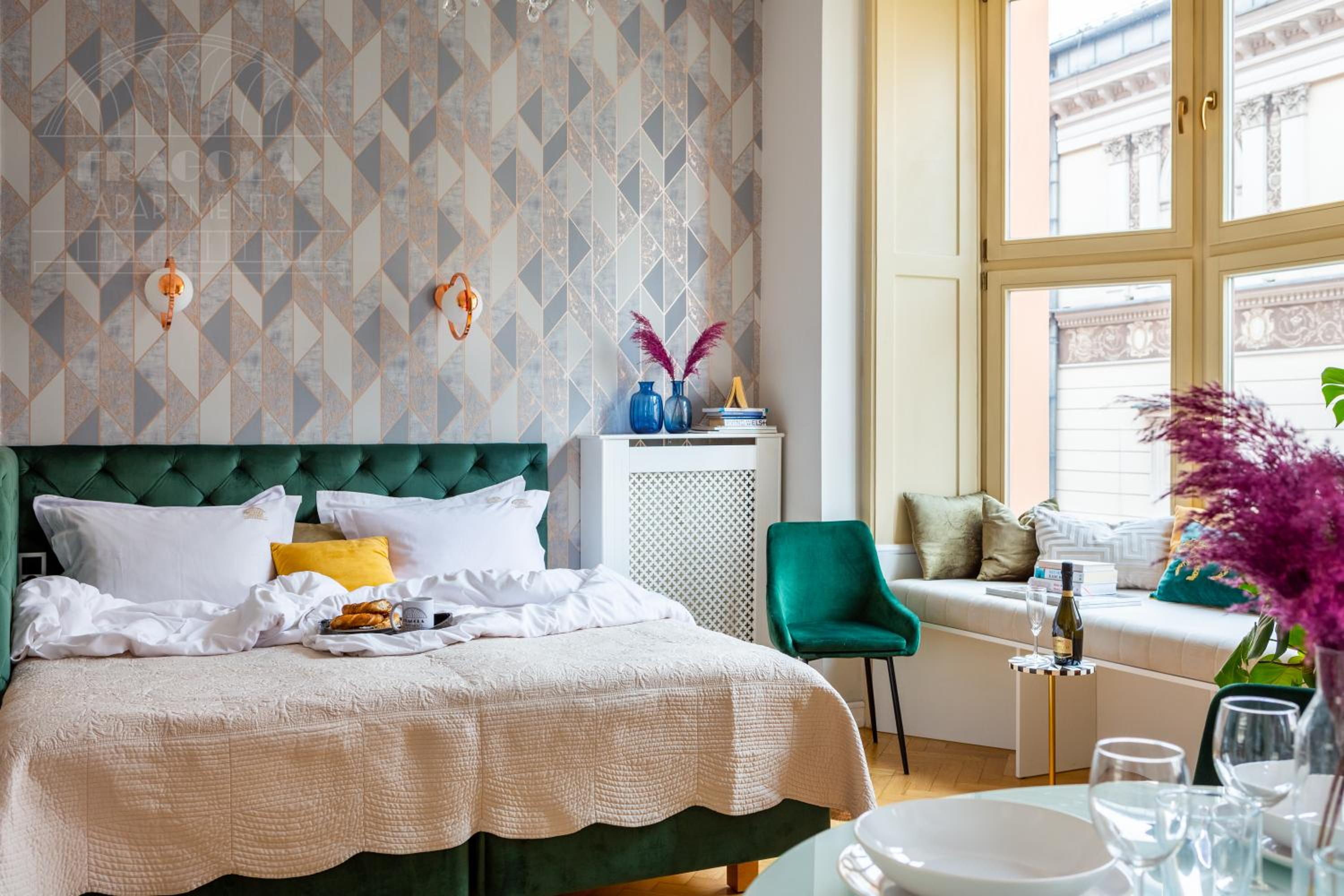 Feniks Fragola Apartments