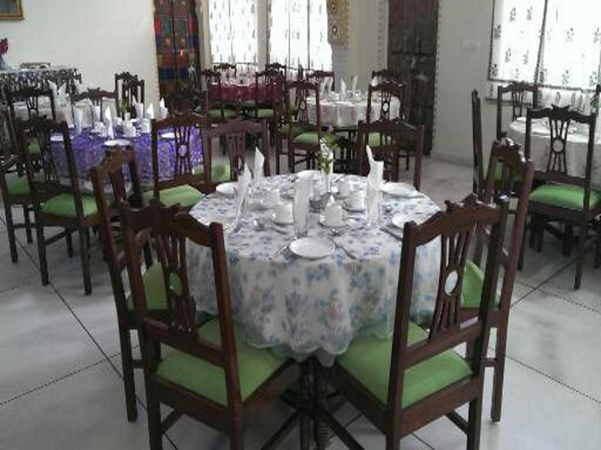 restaurant