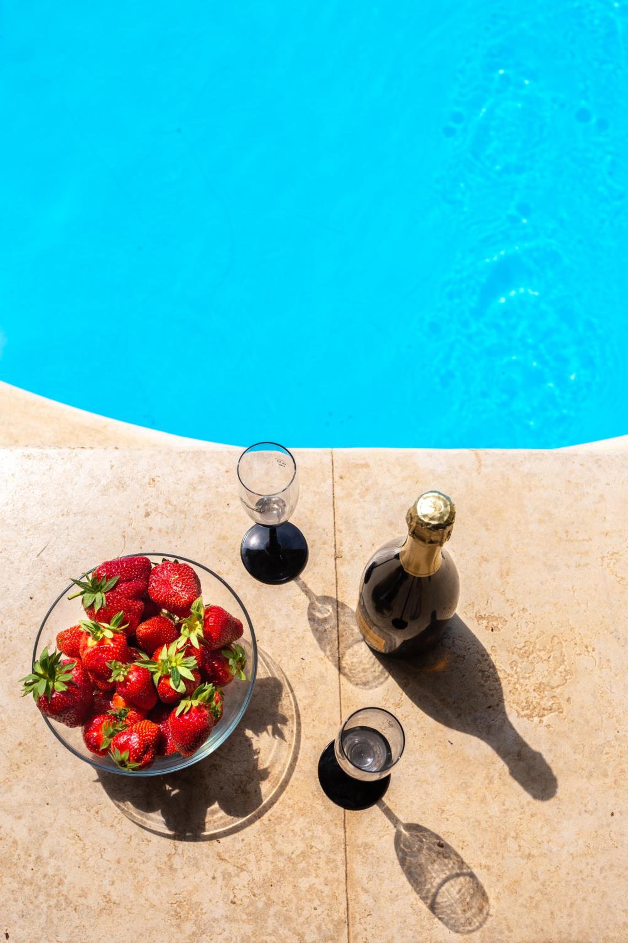 Mediterranean terrace with bbq, swimming pool and sea view