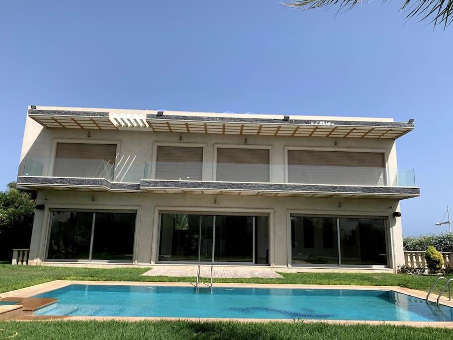 Modern 3 Bedroom Villa Casablanca view 5