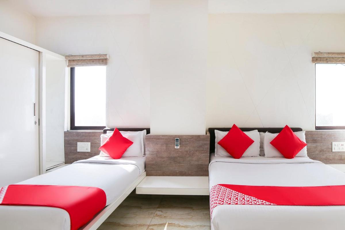 OYO Shiv Vatika Banquet & Rooms