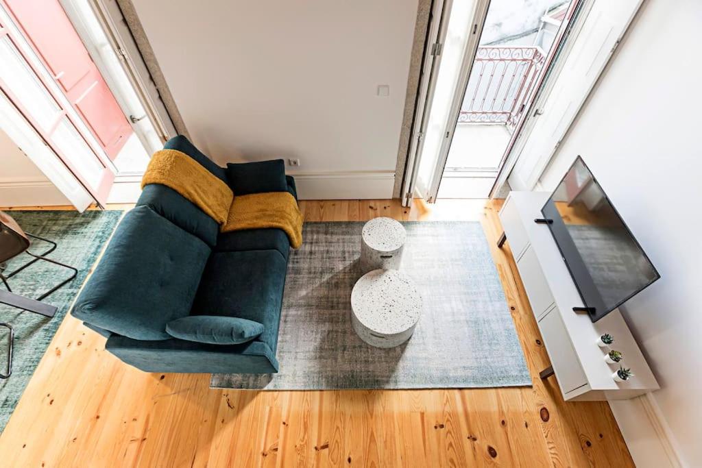 Oporto Colorful Flat