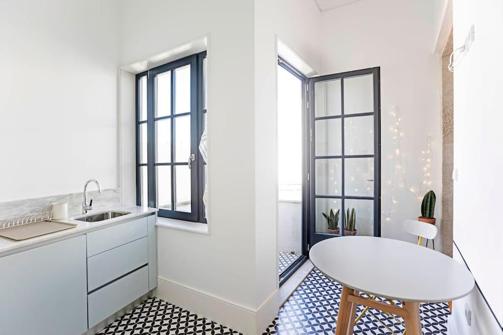 O Aleph, irresistible duplex apt. w/AC and balcony view 3