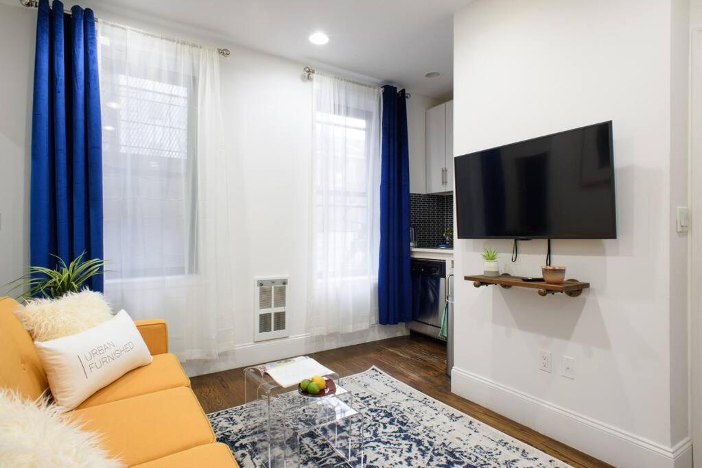 69-2A PRIME Lower East Side 1br Apt Brand New