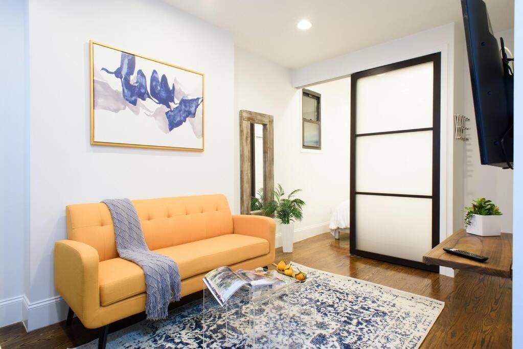 69-2B Prime Lower East East BRAND NEW 1br Apt
