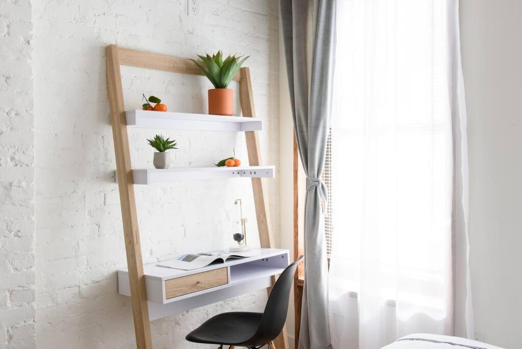 24-14 Renovated studio Prime gramercy W D