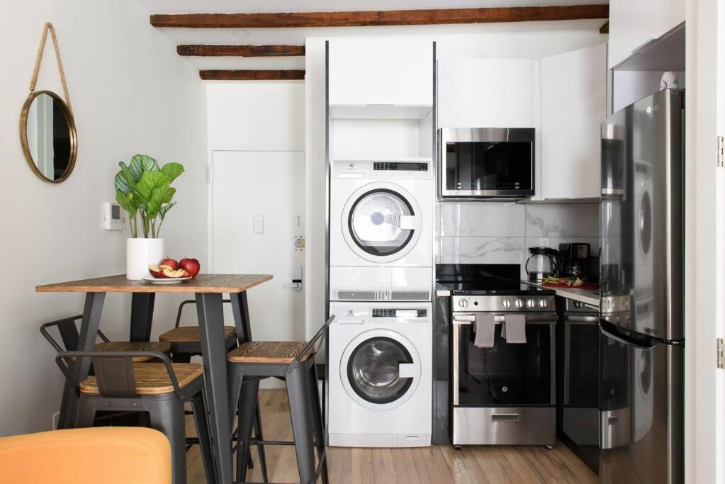 24-14 Renovated studio Prime gramercy W D