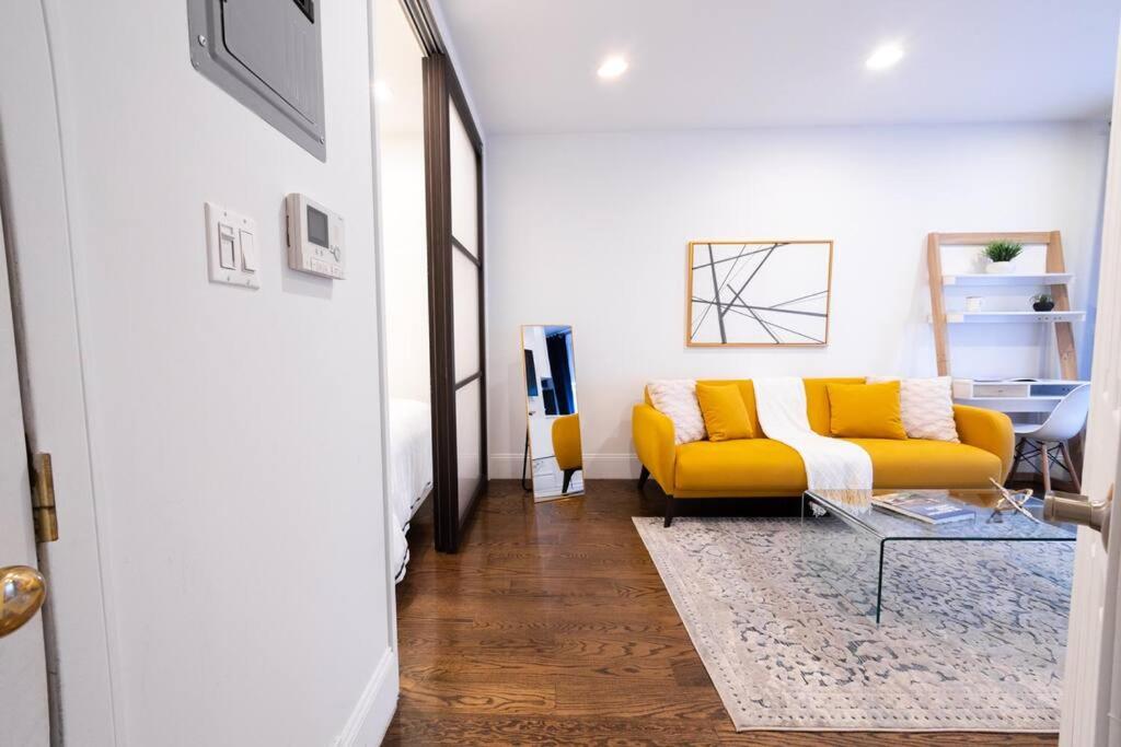 69-3C Stylish Lower East East 1br Apt BRAND NEW