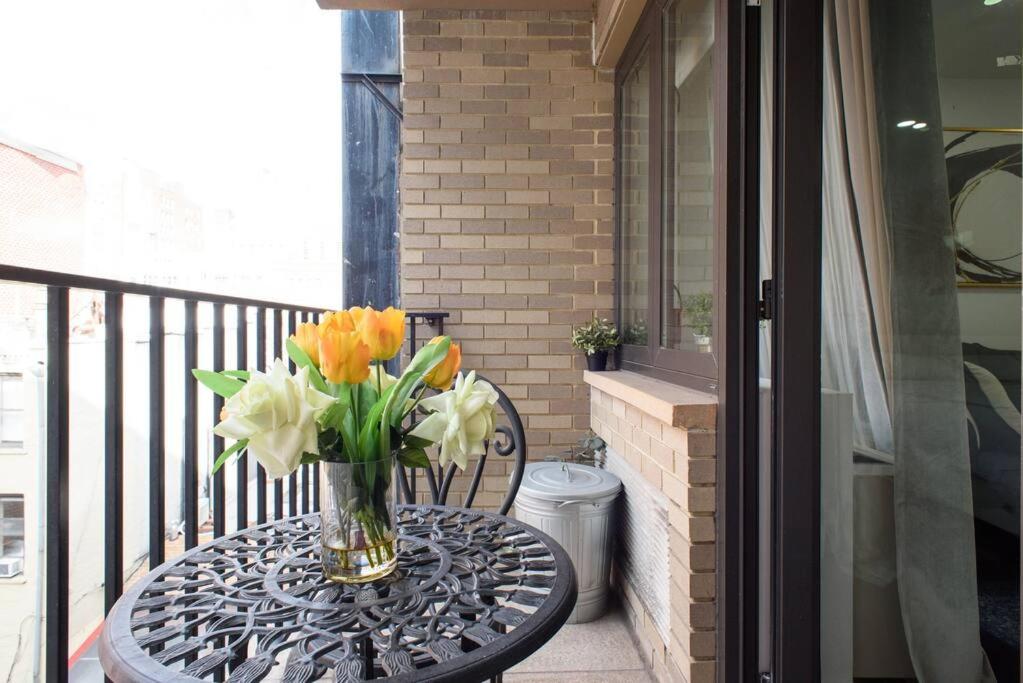 809-4B Studio Balcony W D Prime location
