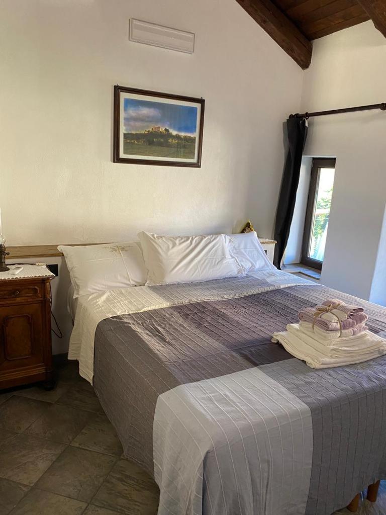 Locanda Tarello1880 en Roppolo — bedroom