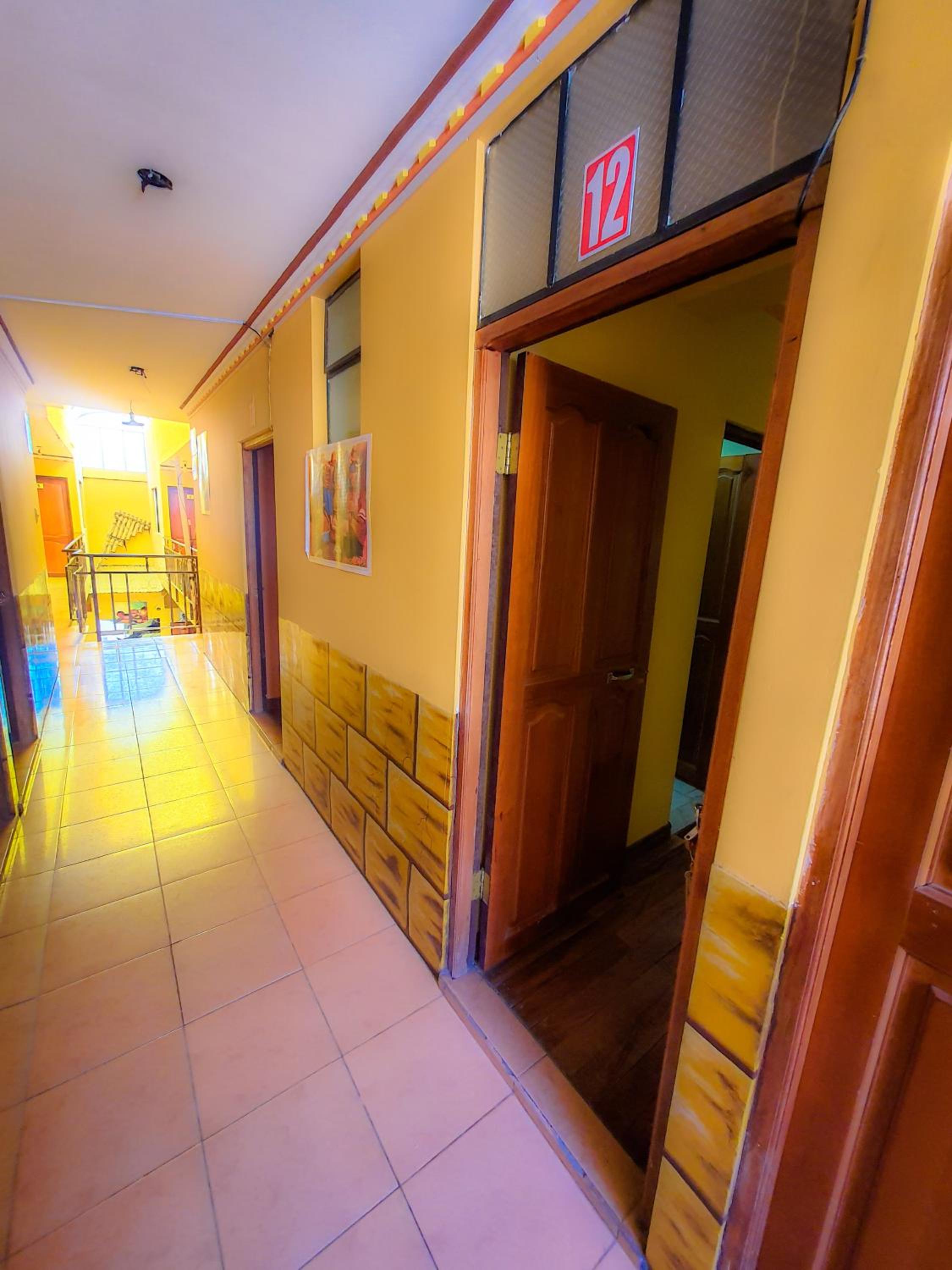 HOSTAL Luz YHOBIMAR