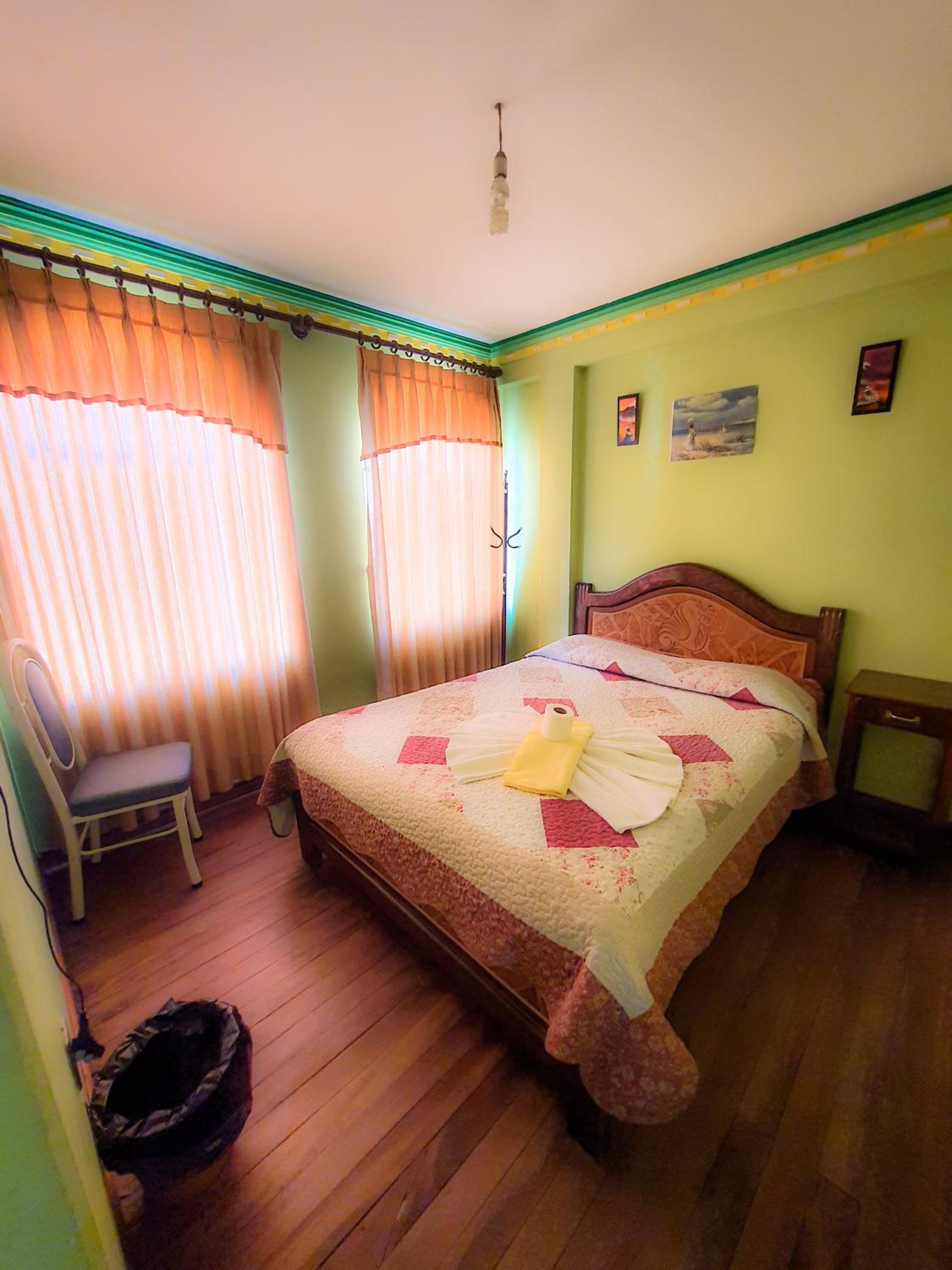 HOSTAL Luz YHOBIMAR