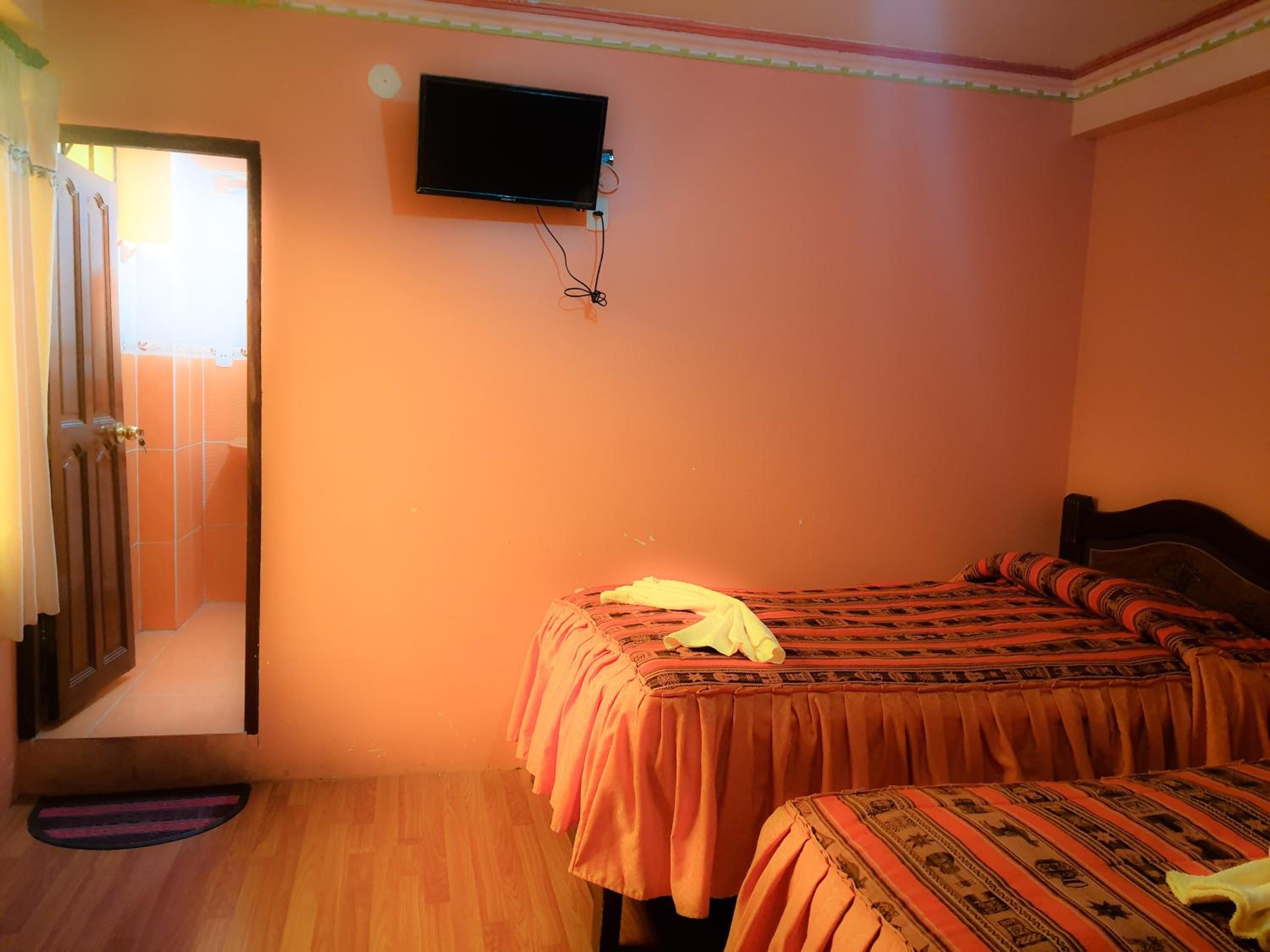 HOSTAL Luz YHOBIMAR