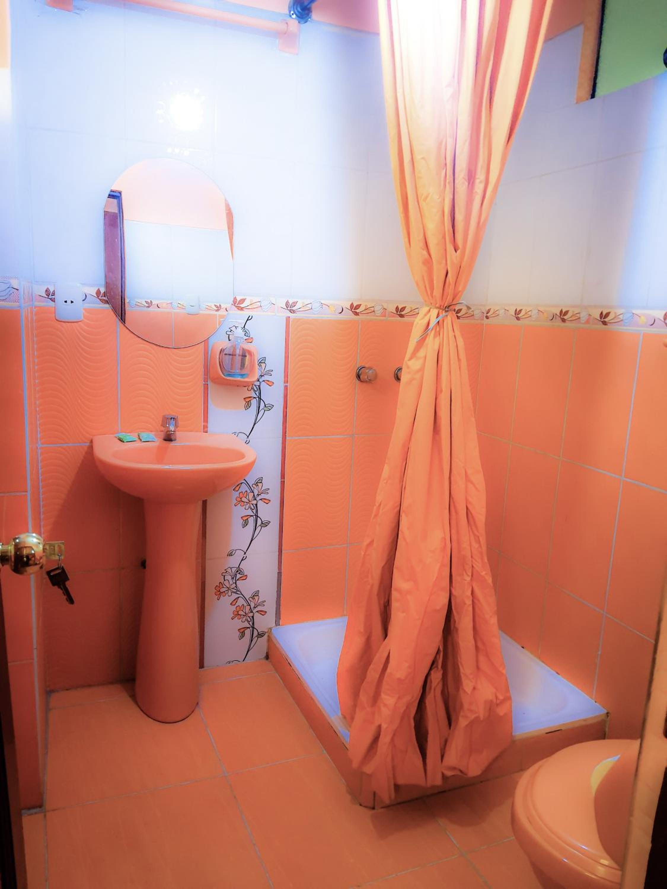 HOSTAL Luz YHOBIMAR