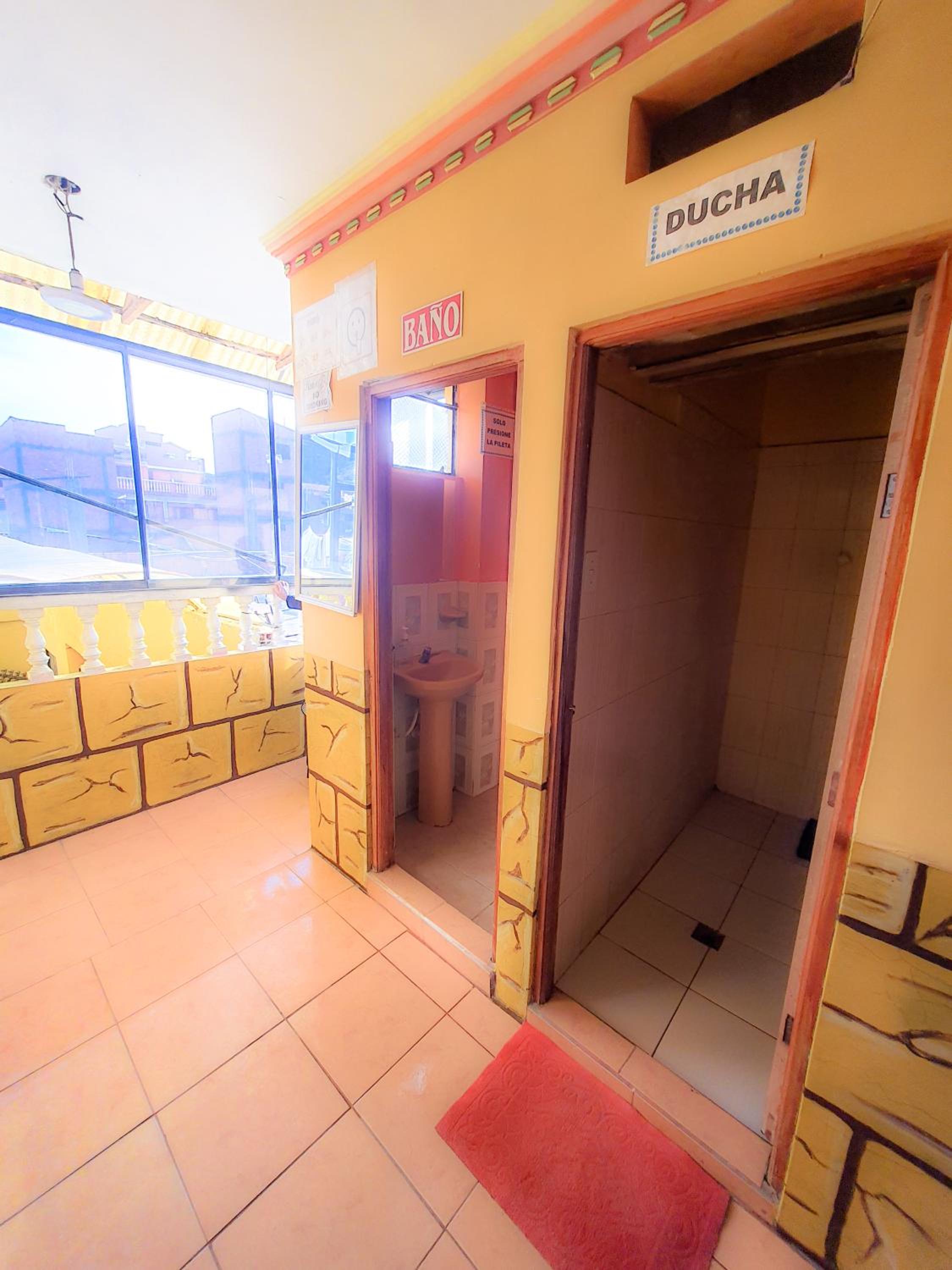 HOSTAL Luz YHOBIMAR