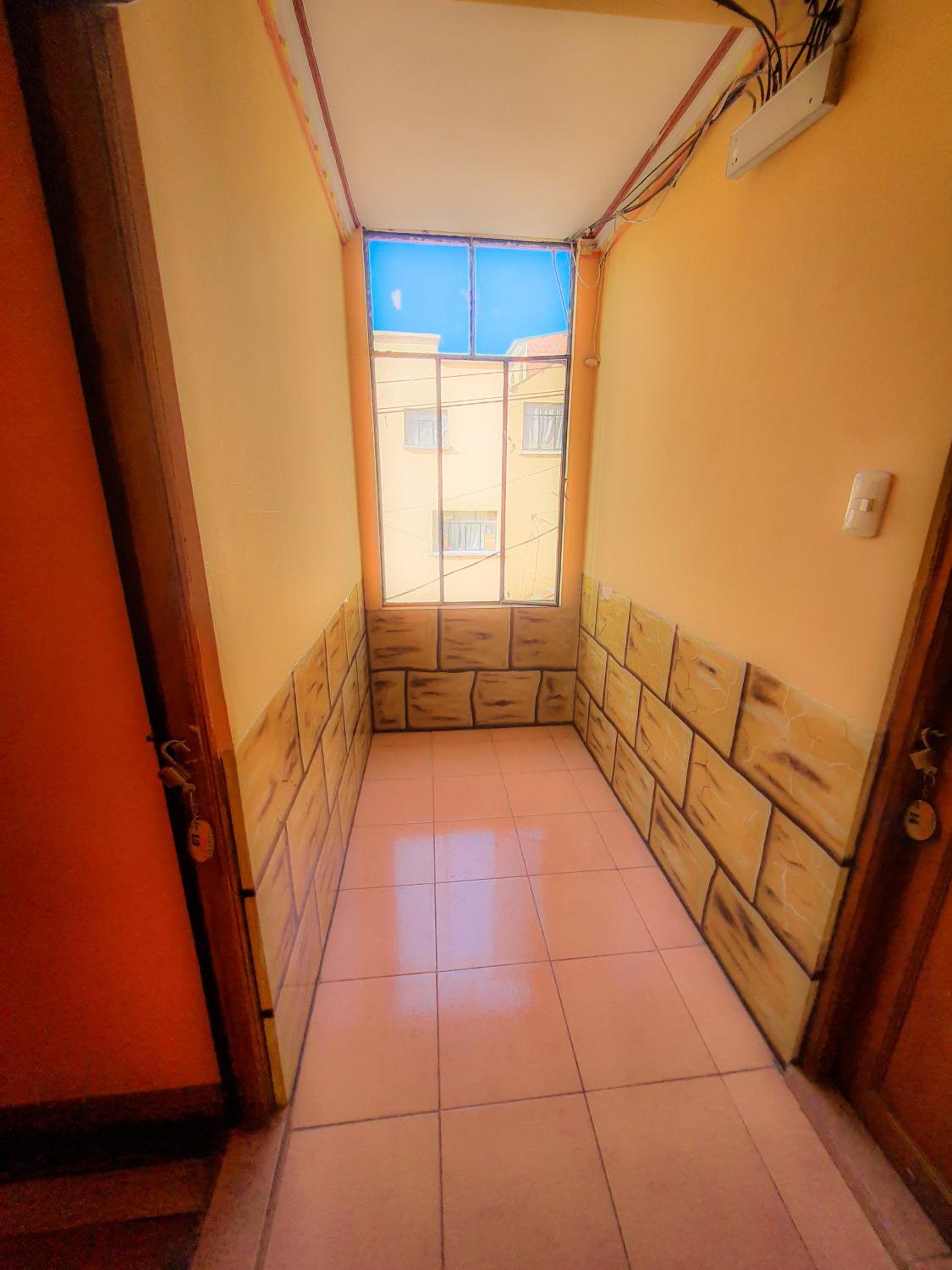 HOSTAL Luz YHOBIMAR