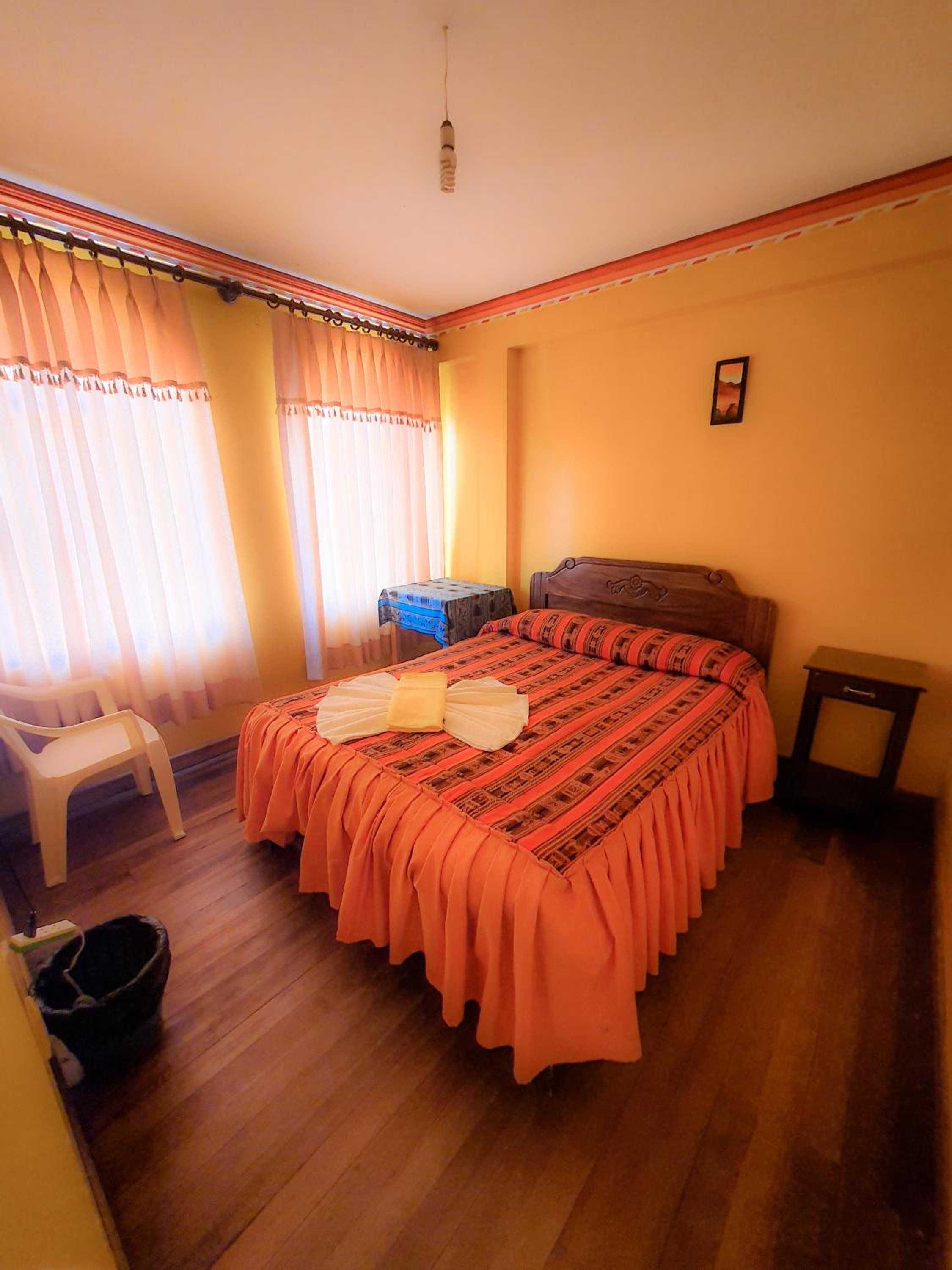 HOSTAL Luz YHOBIMAR