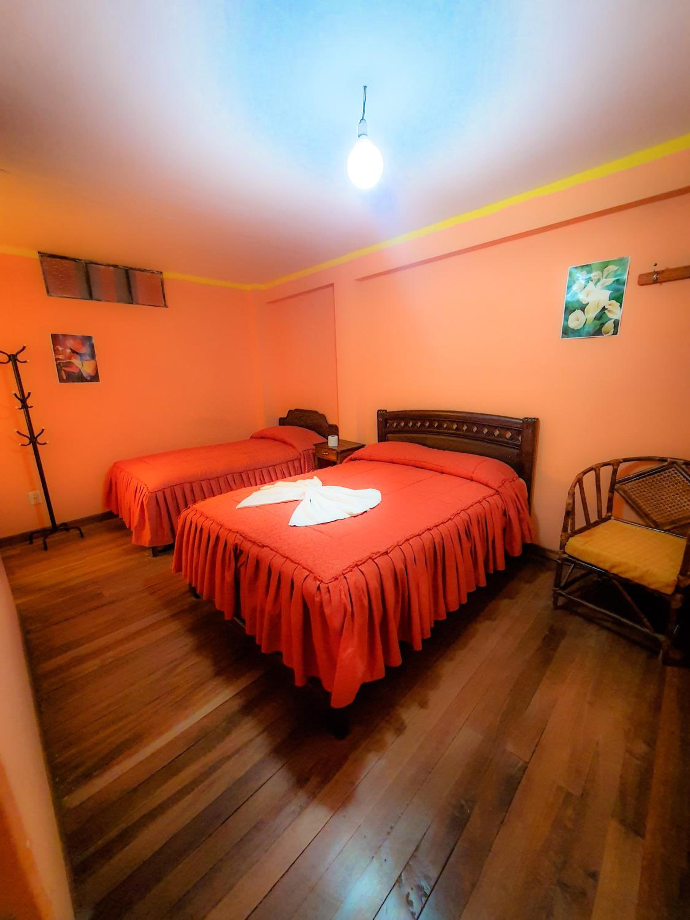 HOSTAL Luz YHOBIMAR