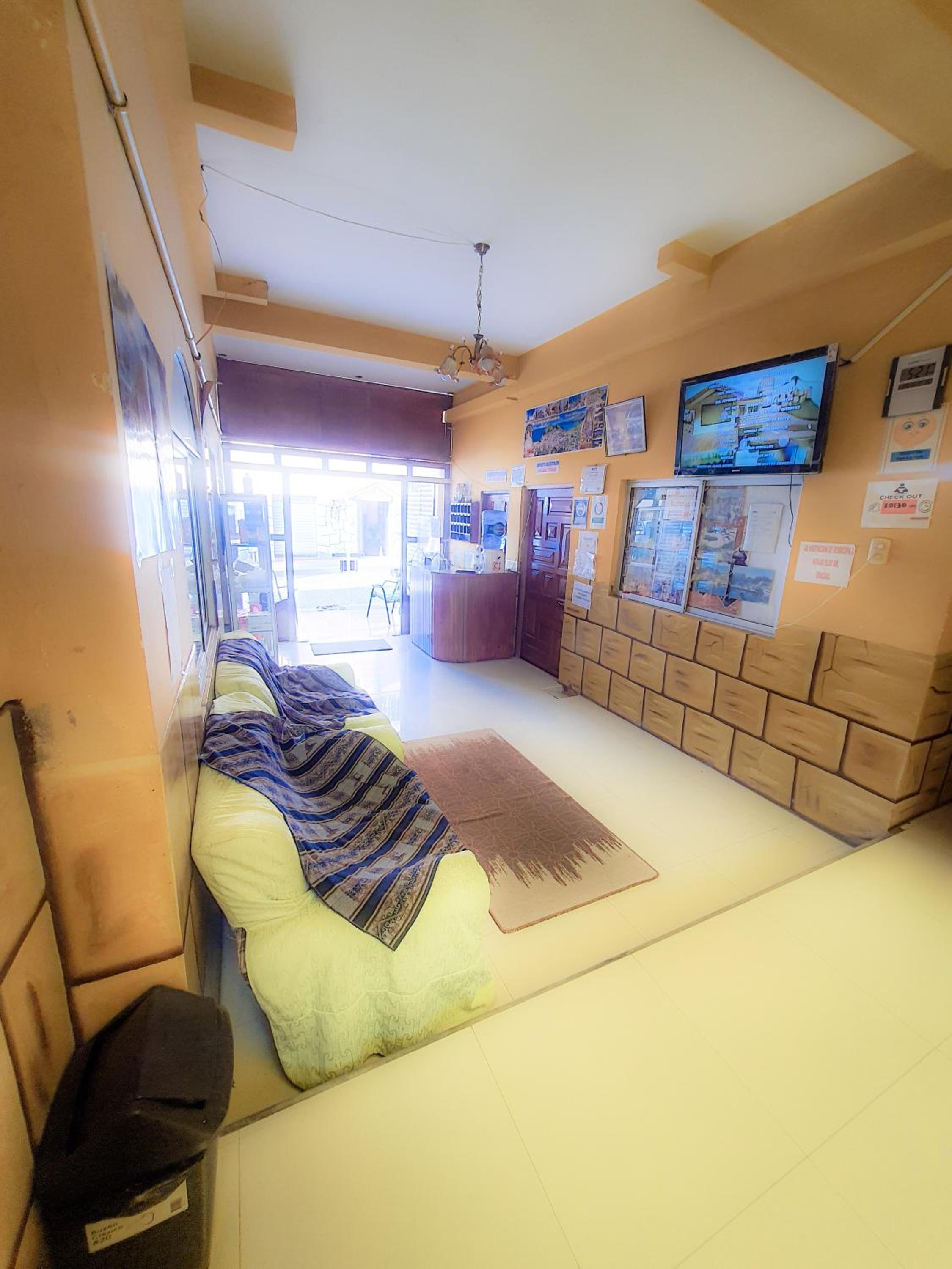 HOSTAL Luz YHOBIMAR