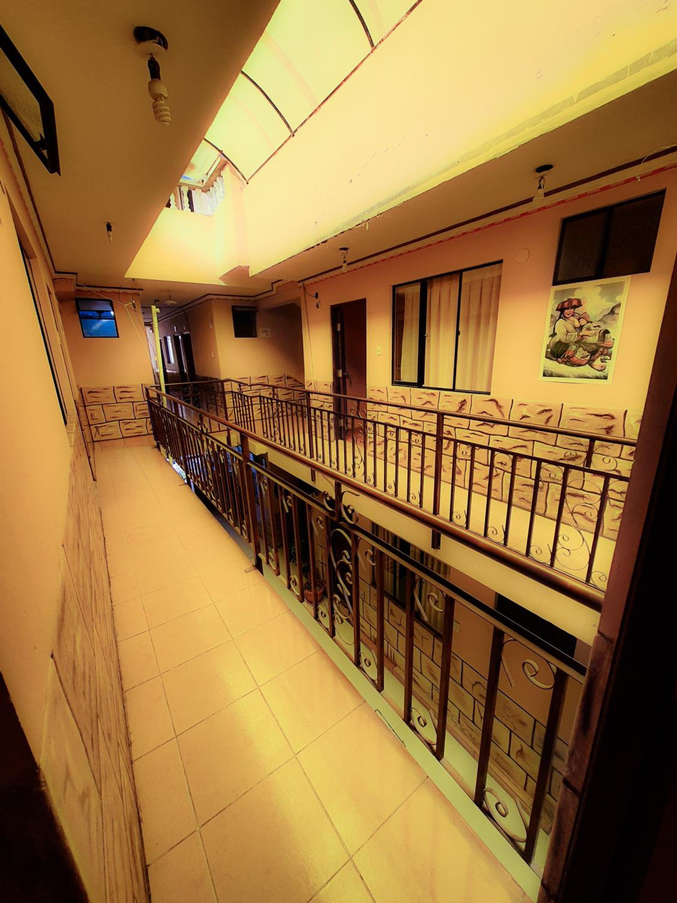 HOSTAL Luz YHOBIMAR