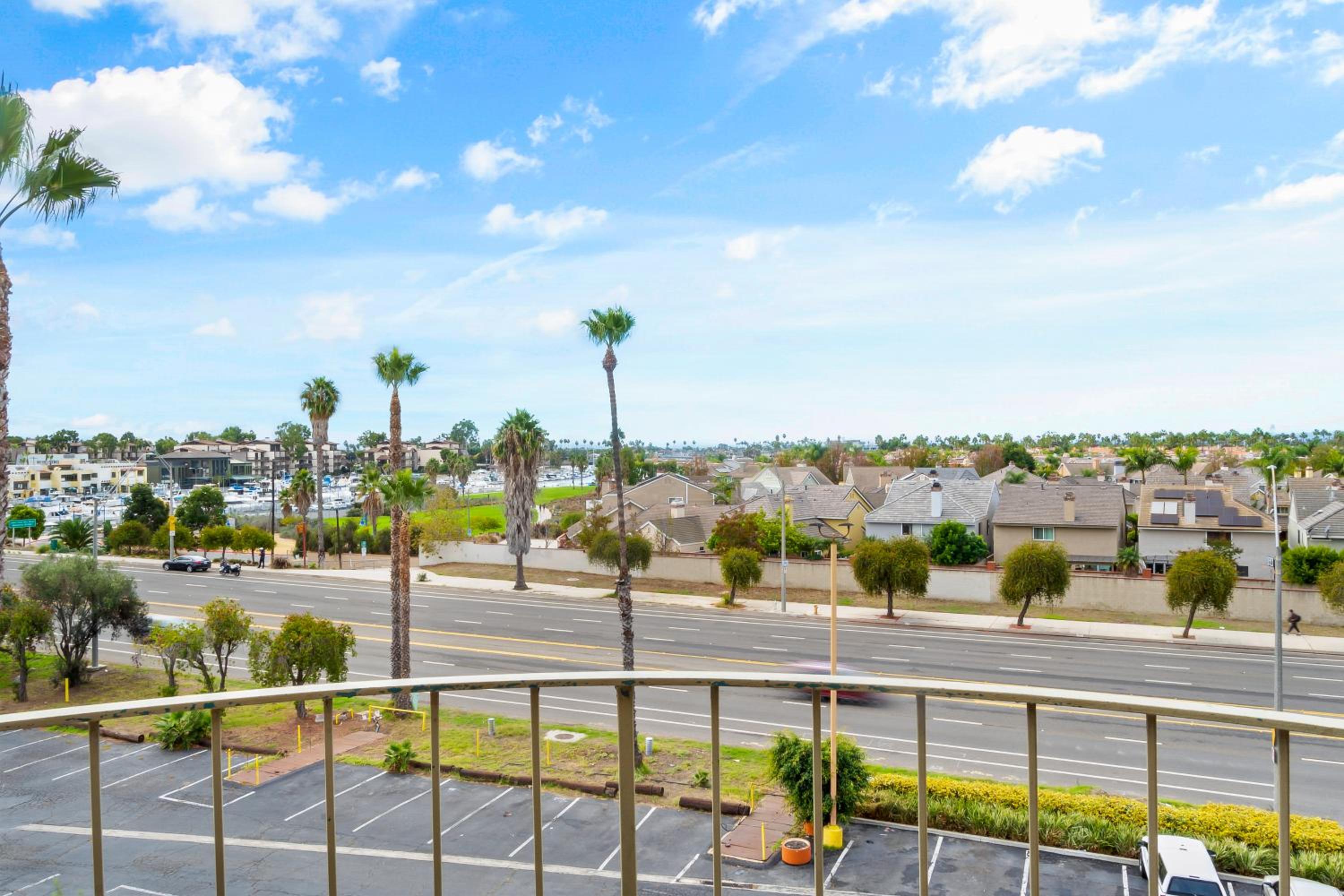 Hotel Golden Sails Hotel - Image 1