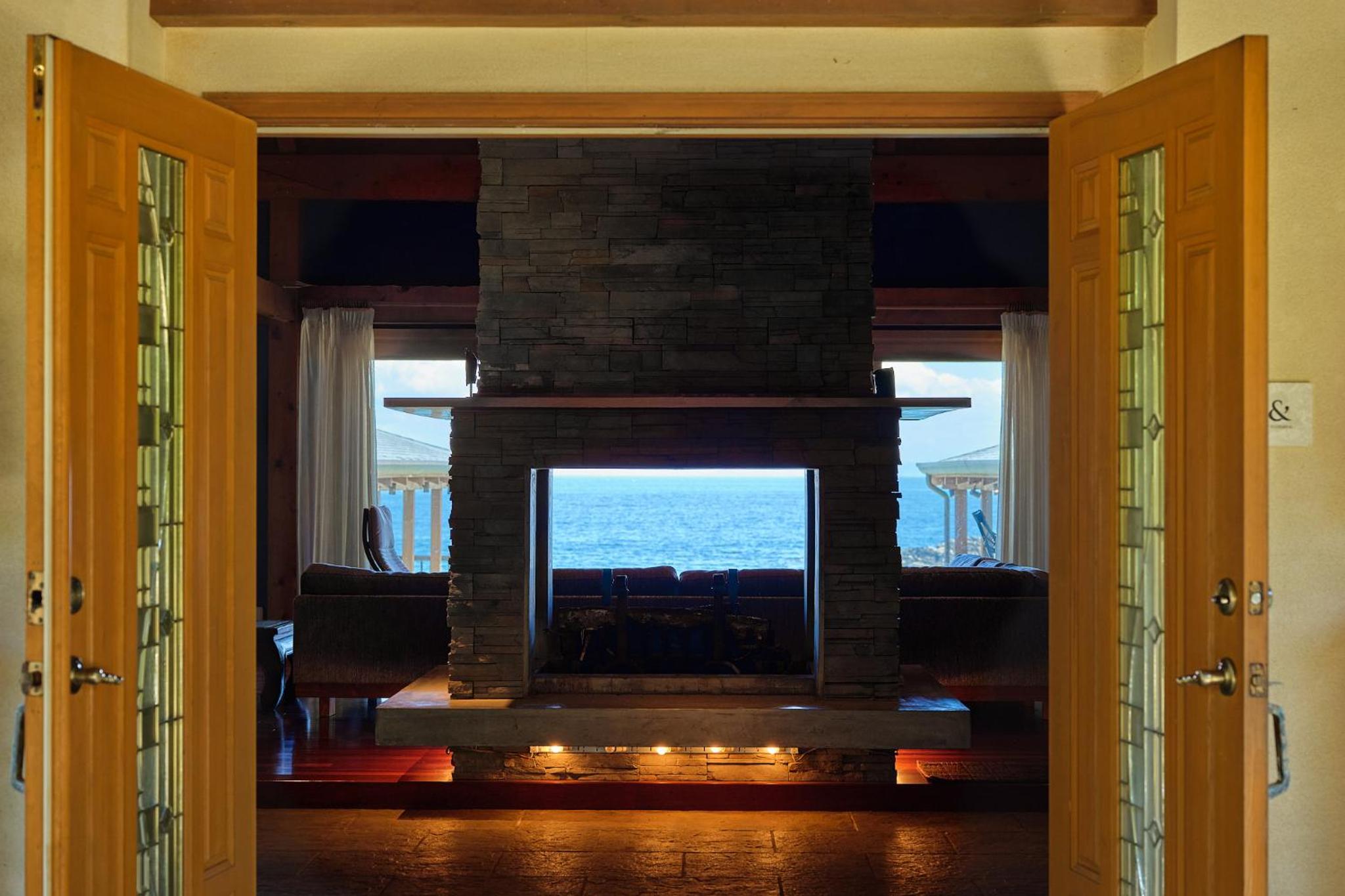 Private beach retreat Resort villa iki by ritomaru view 4
