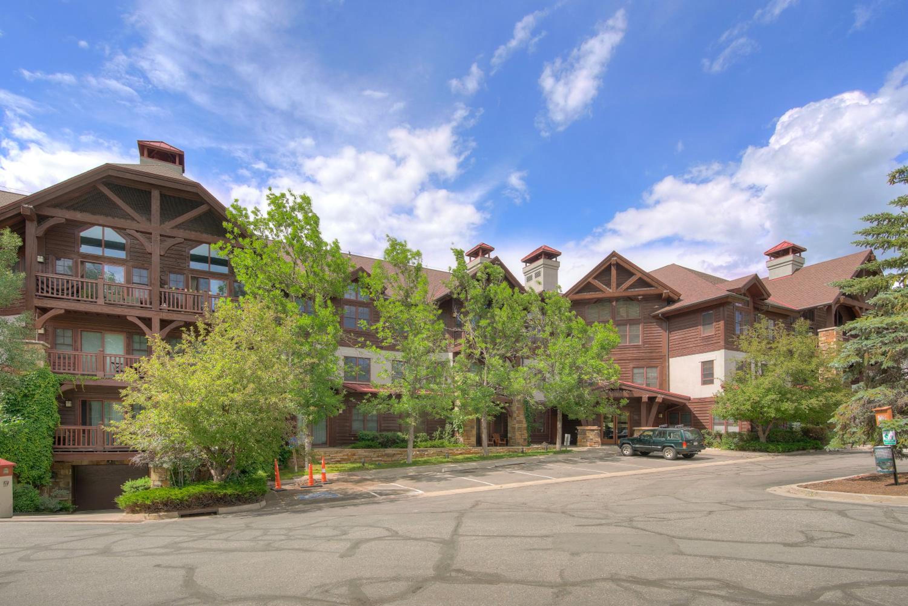 Lodge at Brookside - Property Image 19