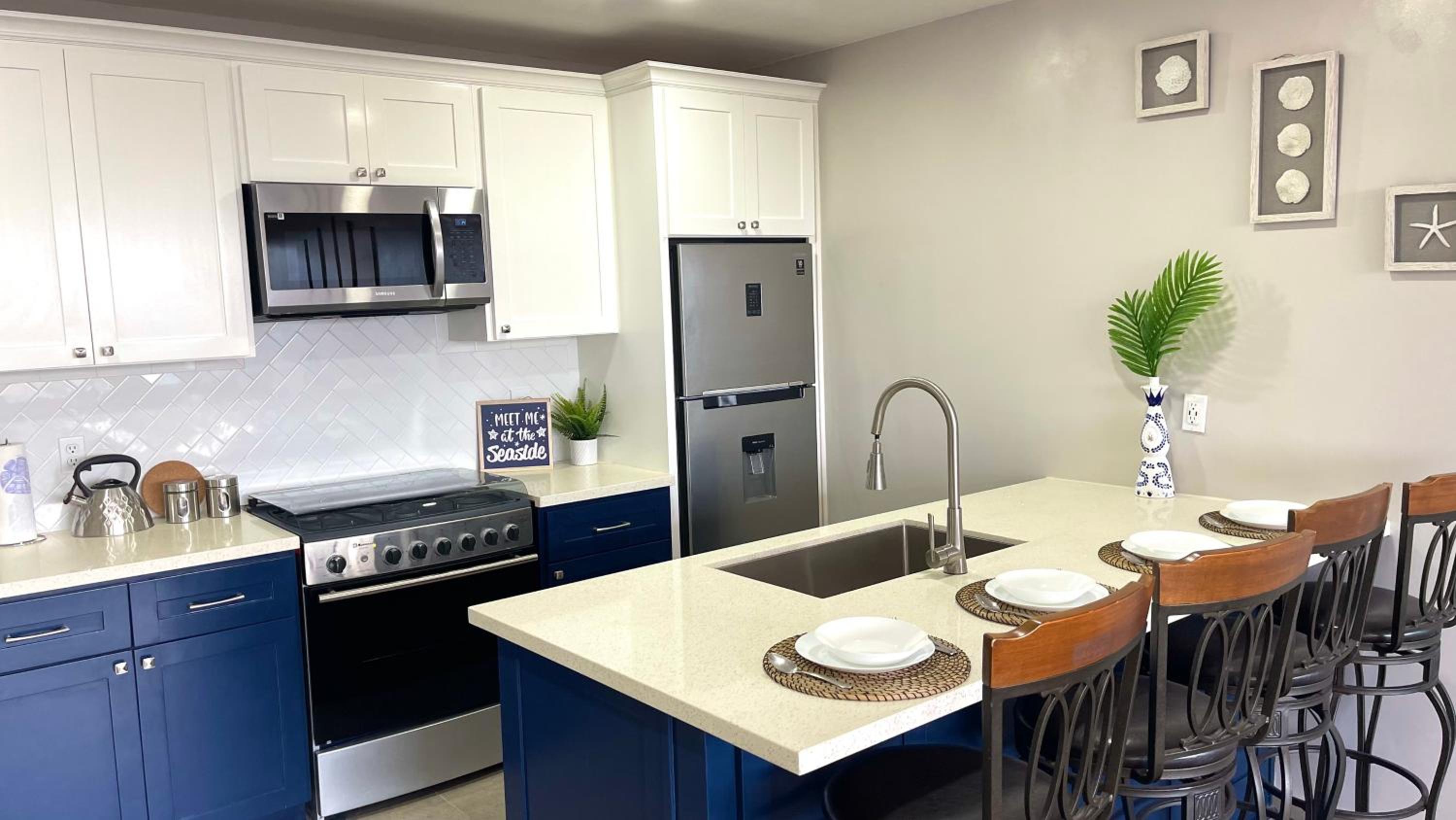 Luxury Condo Downtown Rosarito