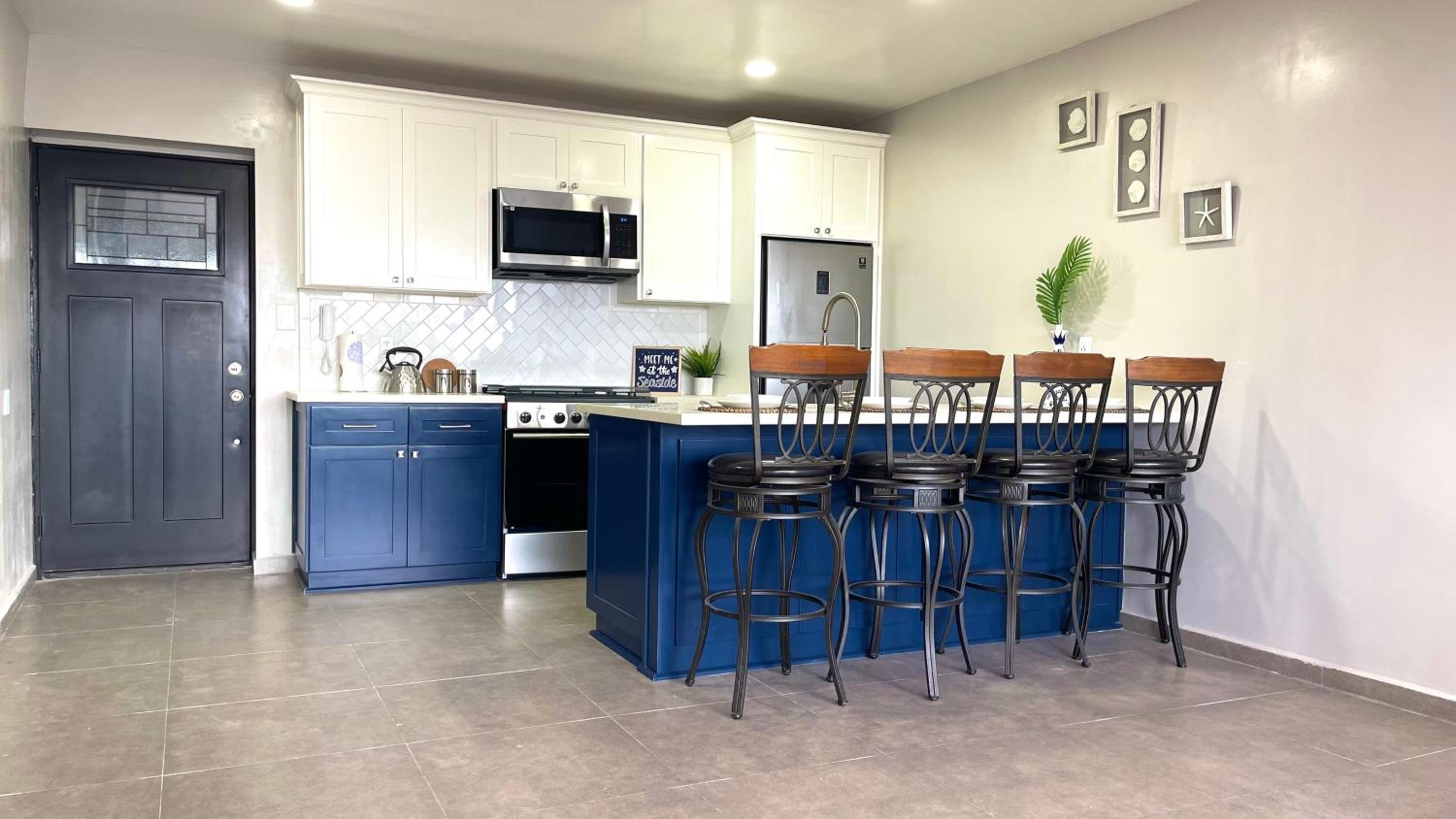 Luxury Condo Downtown Rosarito
