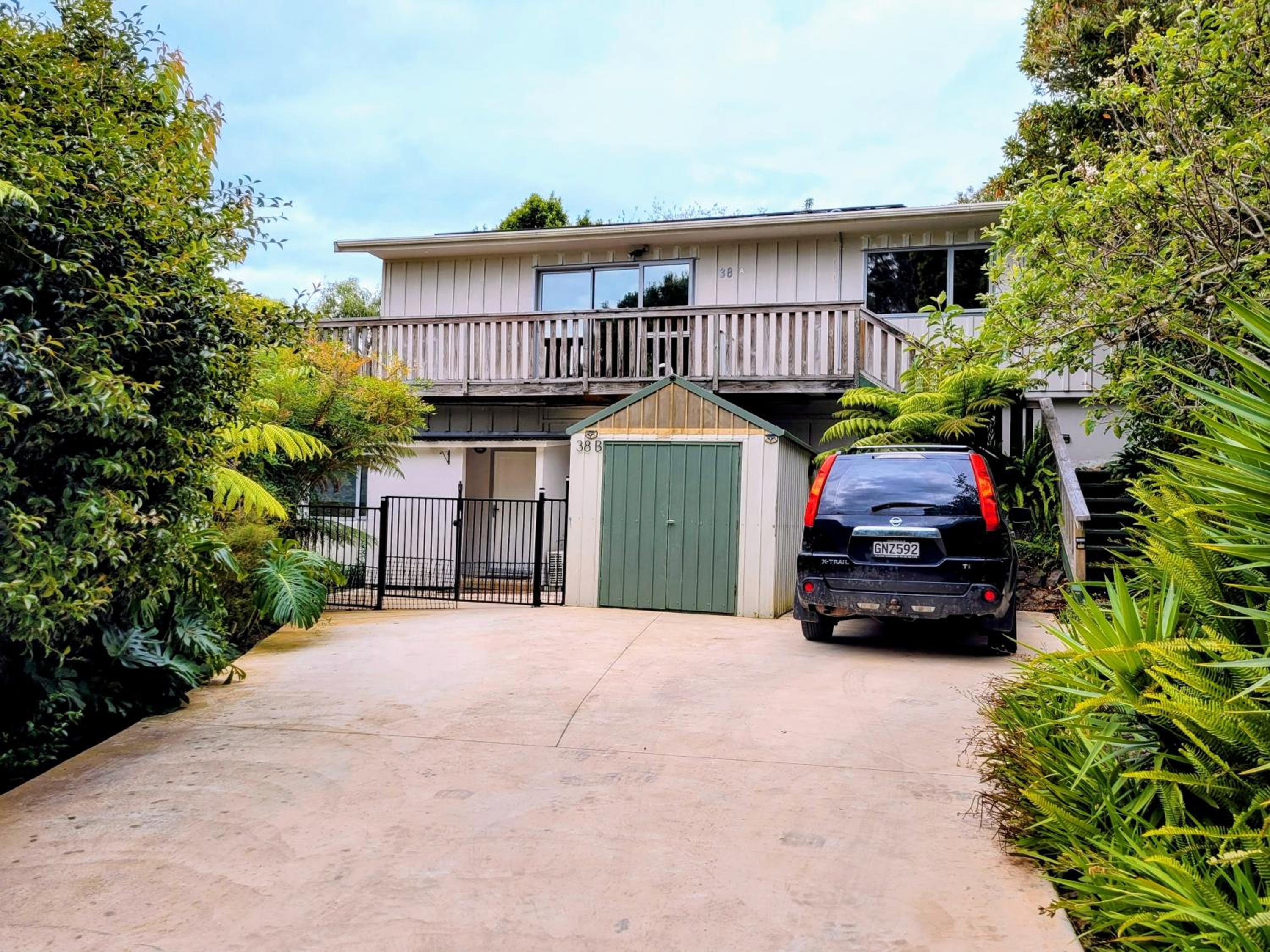 Garden Bliss & Bird Sanctuary in Paihia Estuary view 2