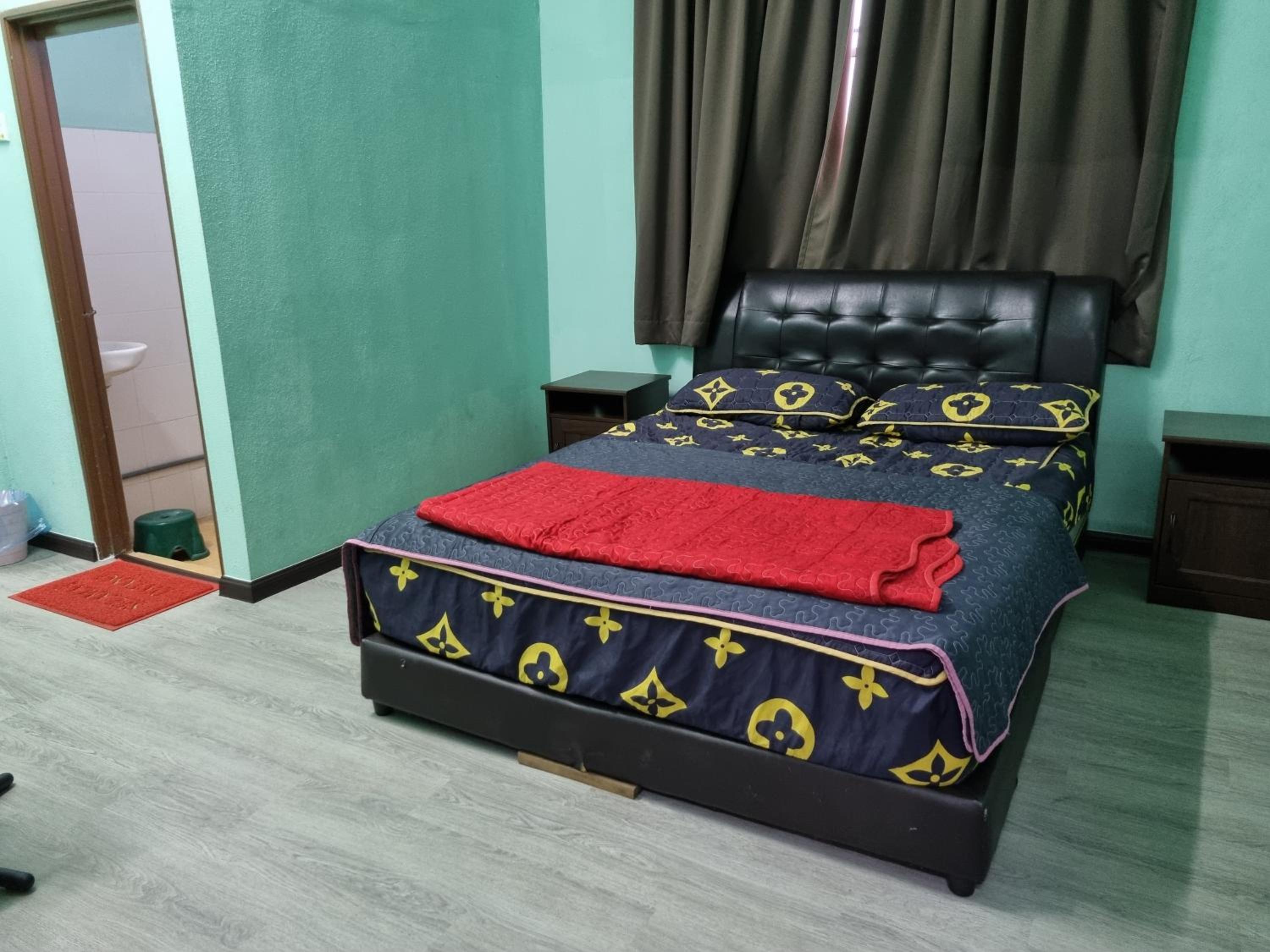 E.R. BUDGET INN photo 2