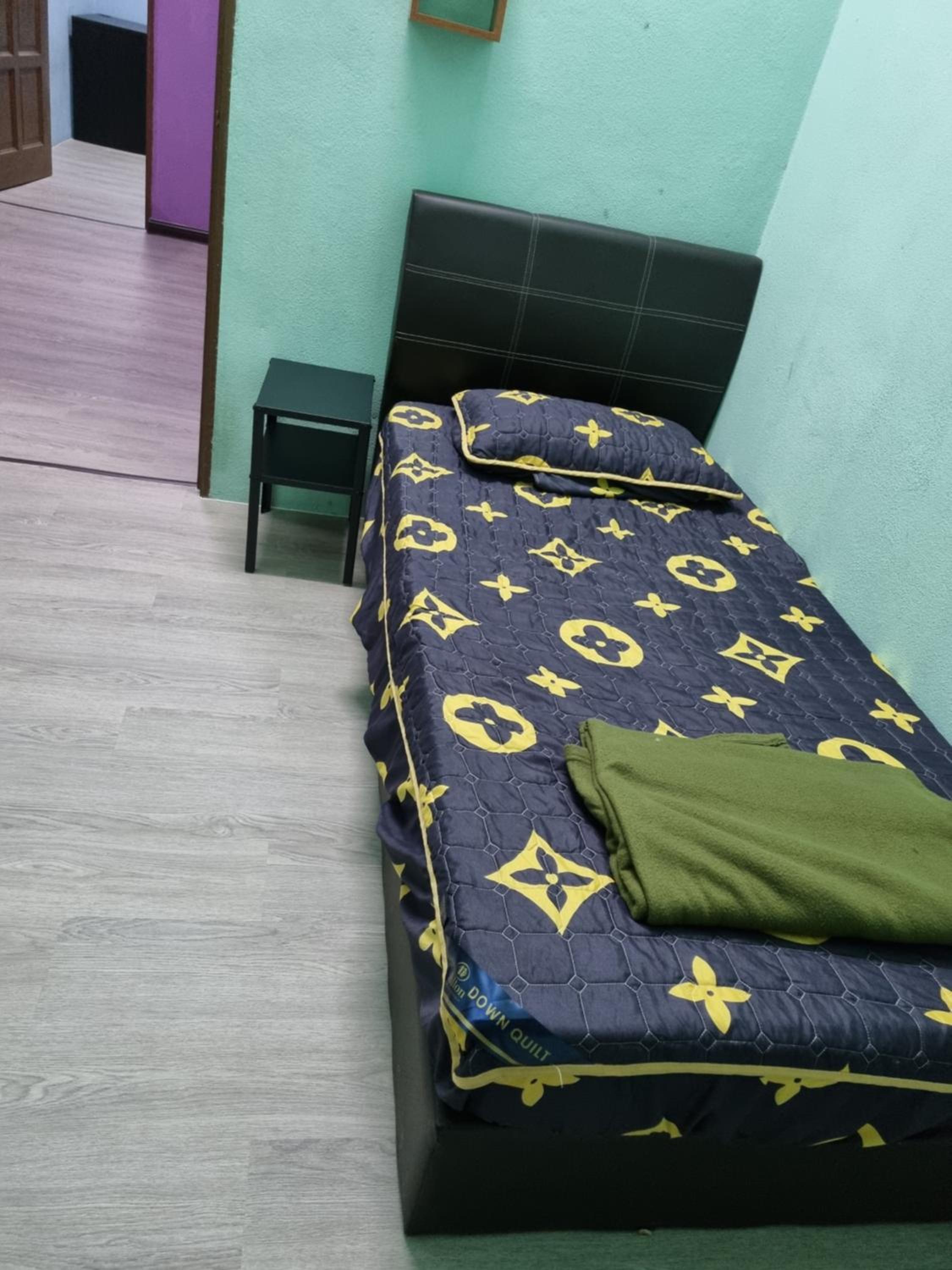 E.R. BUDGET INN photo 6