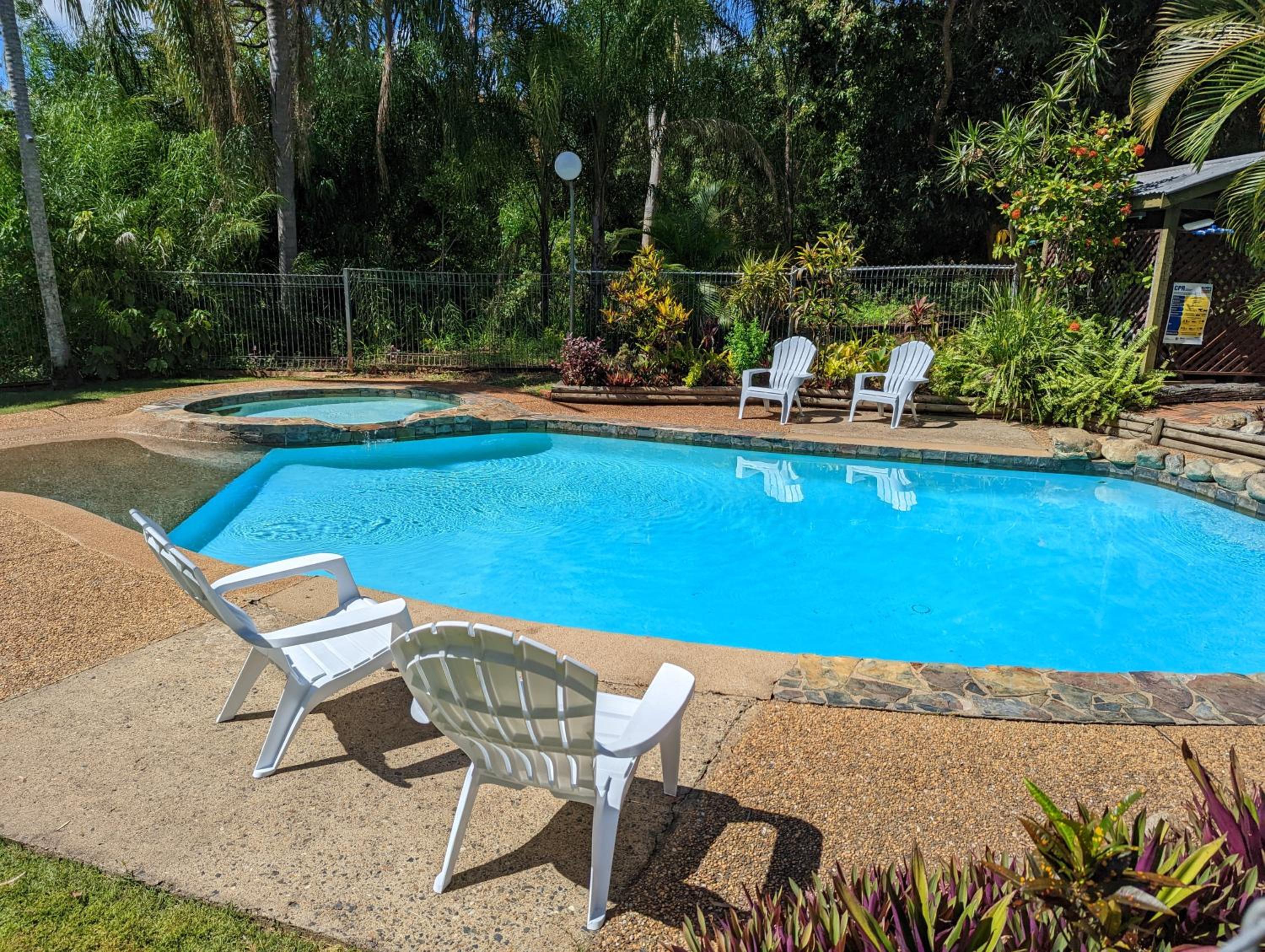 Capri Cabins view 5