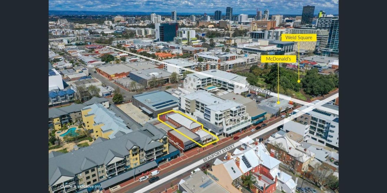 Emu Backpackers Perth - note - Valid Passport required for check in