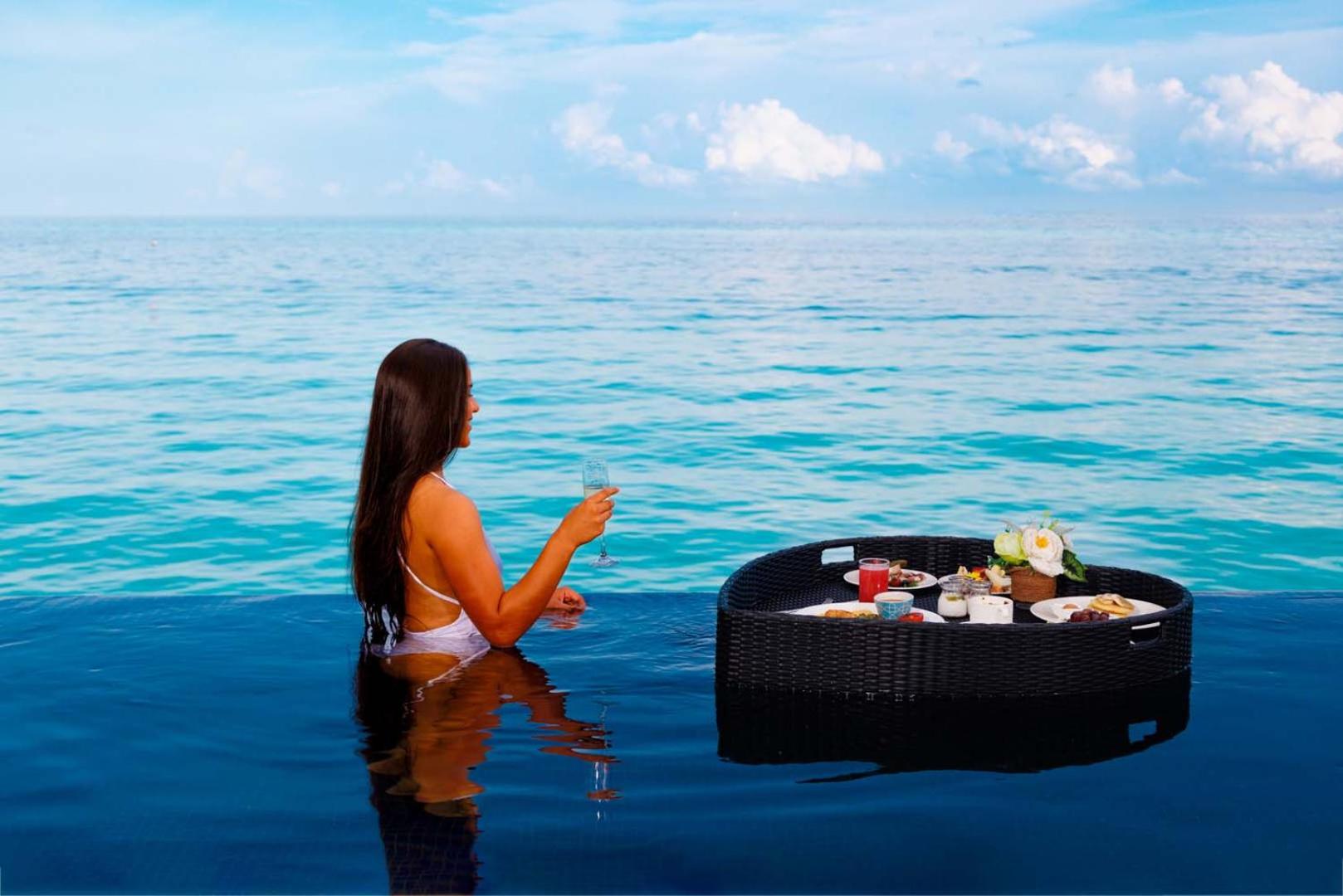 Hard Rock Hotel Maldives — 22