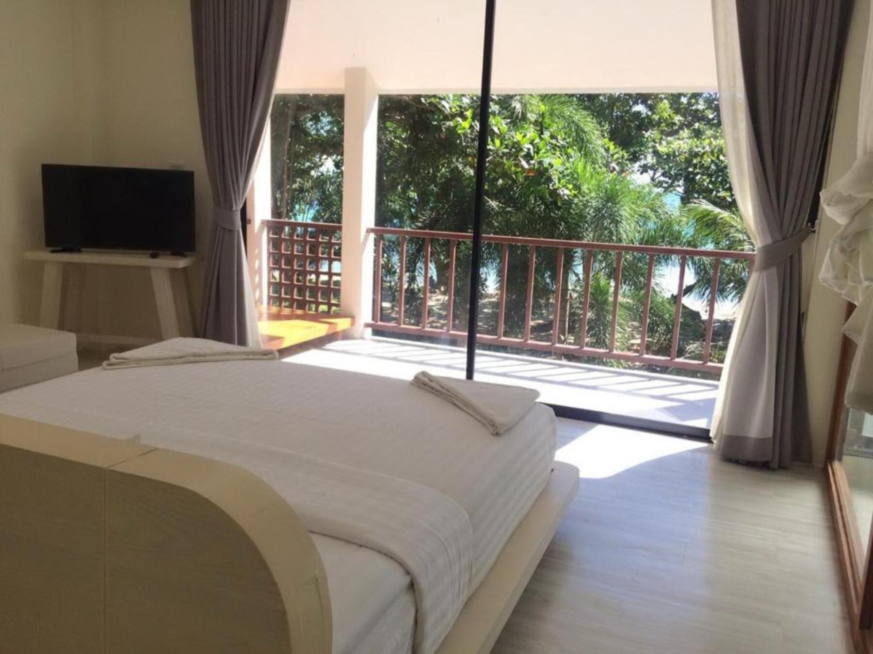 Siam Beach Resort
