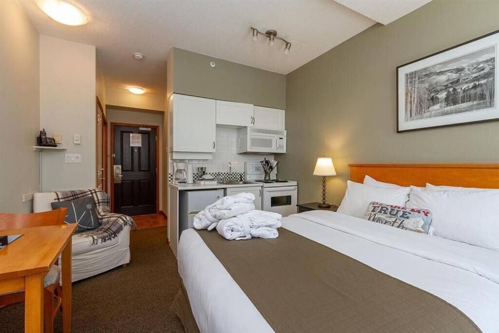 Couples’ Studio in Whistler Village