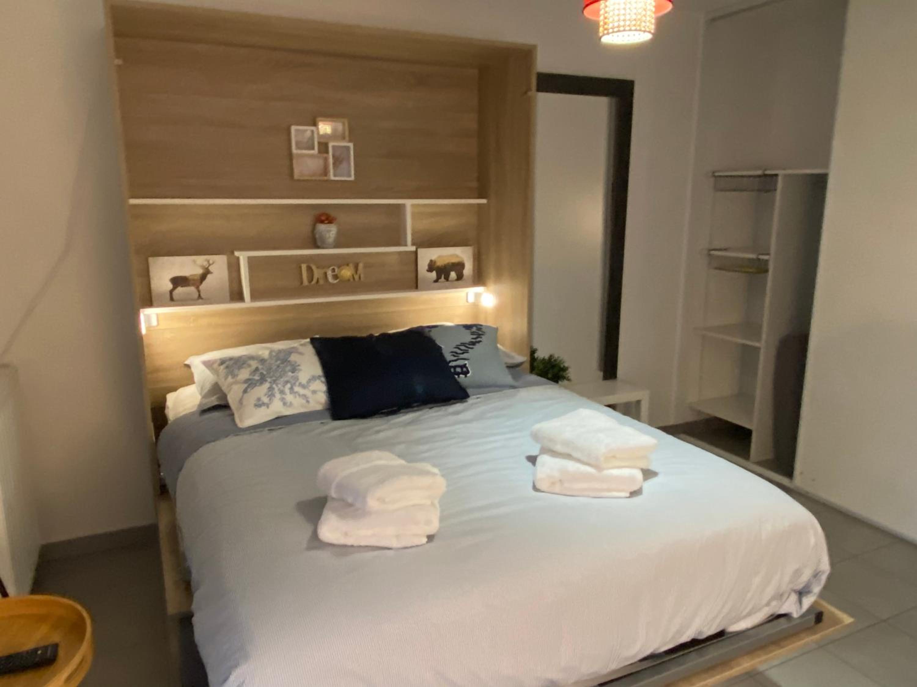 Studio Chic Little Bohême proche hôpitaux, 15 mn du centre
