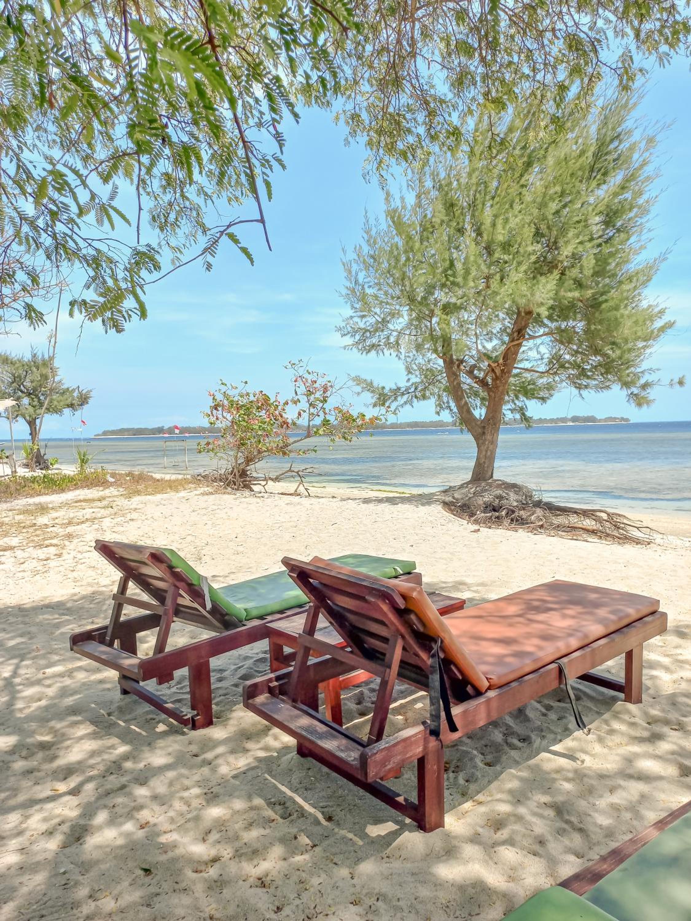 Nusa Indah Bungalows view 4