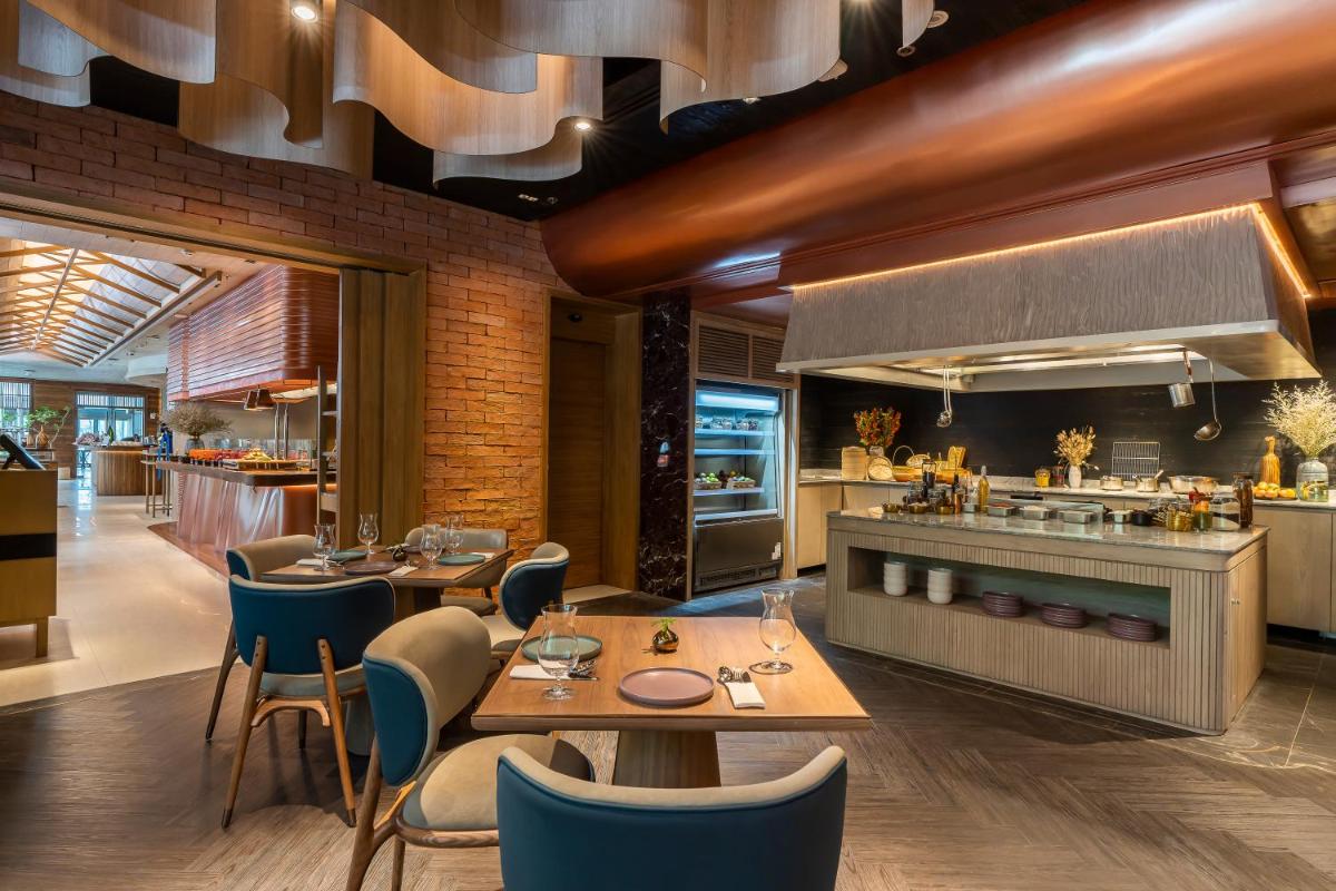 The Salil Hotel Riverside Bangkok 11