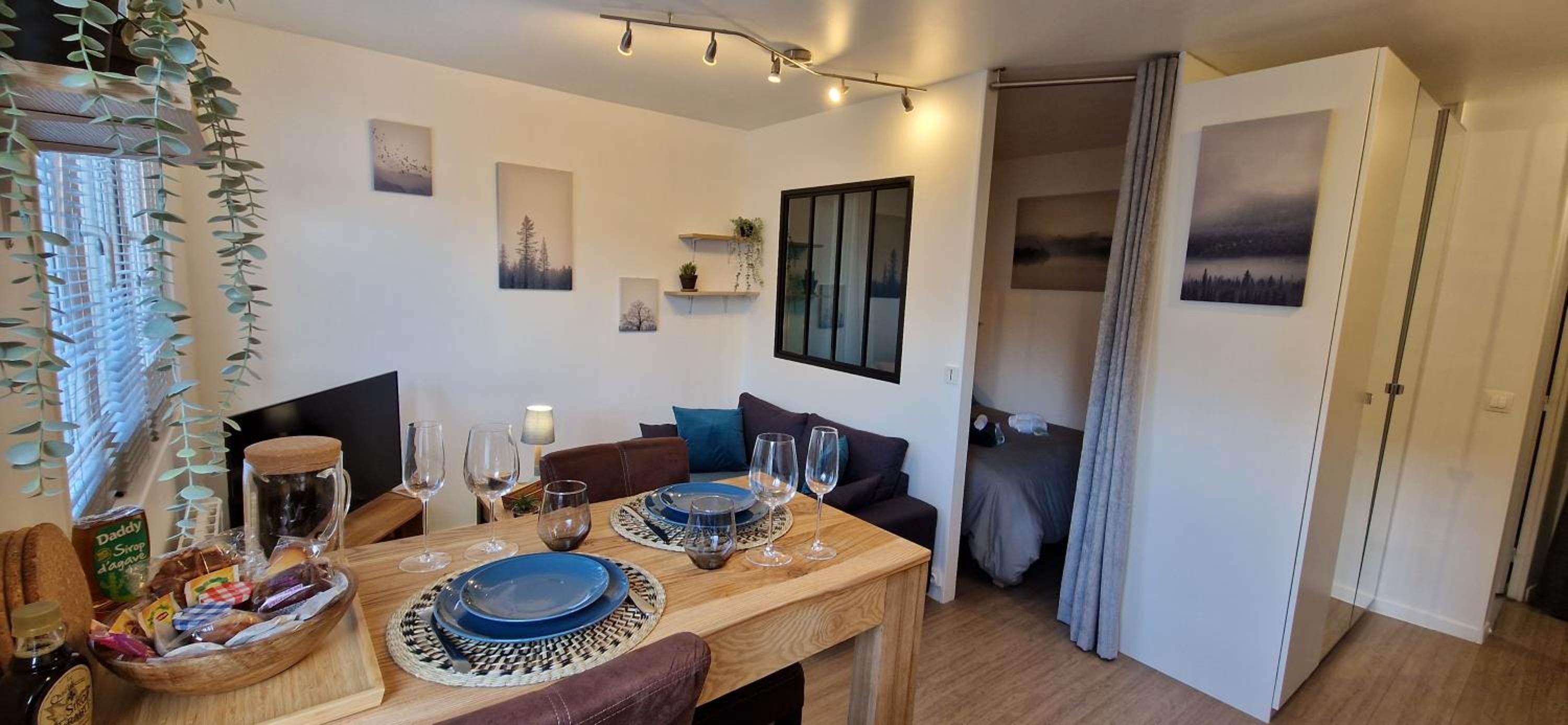 Beau studio très calme, parking privée gratuit, Netflix, Wifi