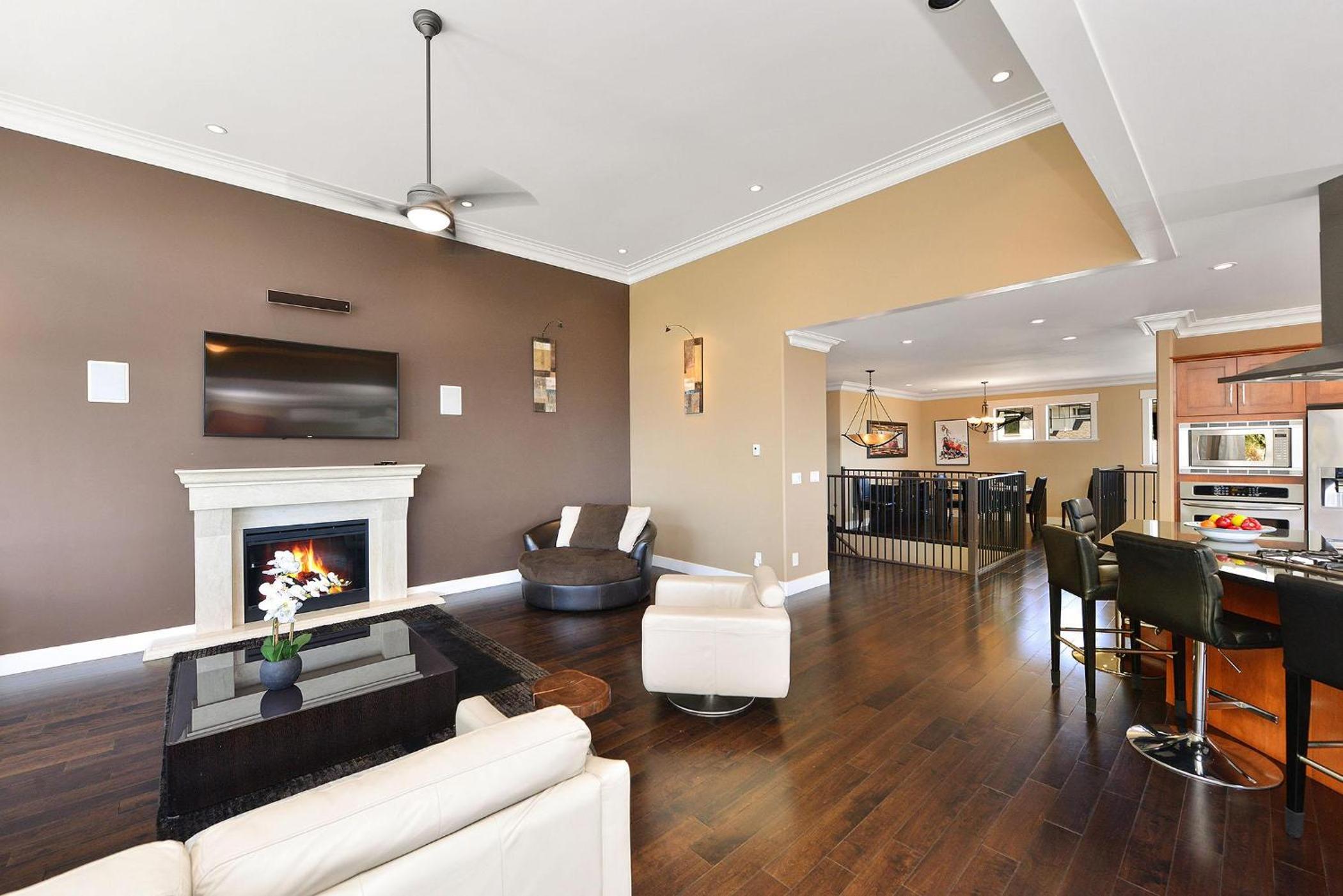 Nature's Gate Executive Estate by EMR Vacation Rentals