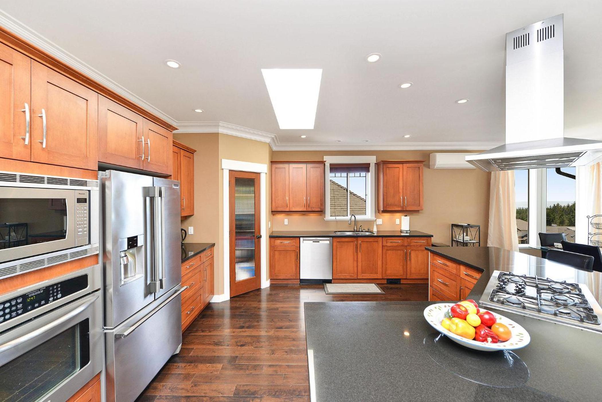 Nature's Gate Executive Estate by EMR Vacation Rentals