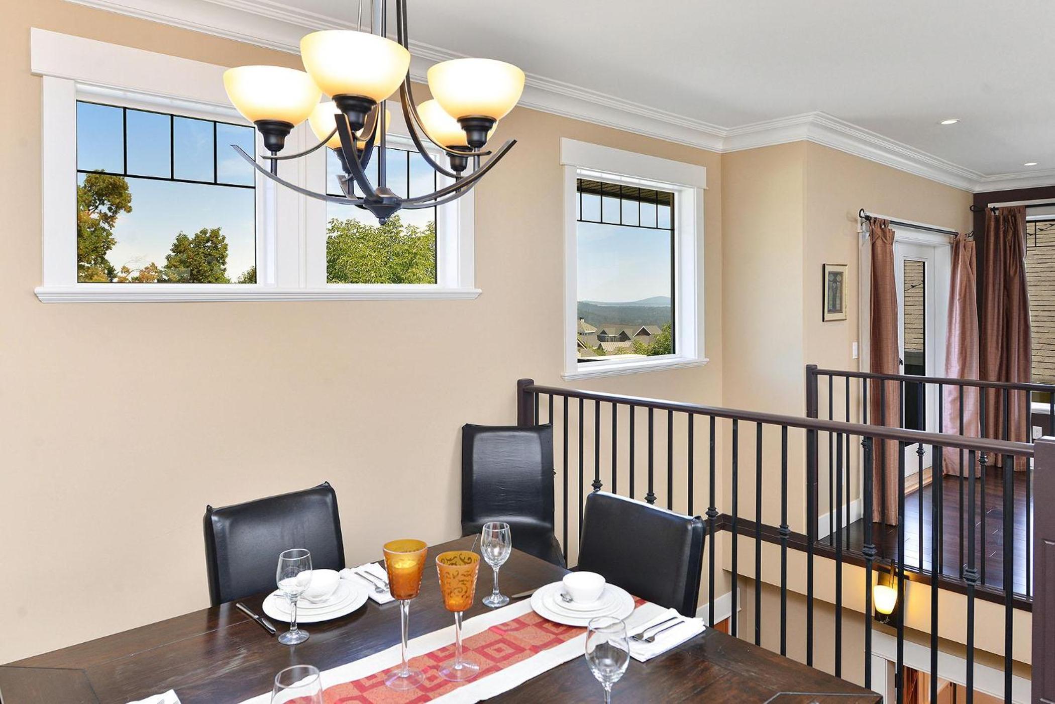 Nature's Gate Executive Estate by EMR Vacation Rentals